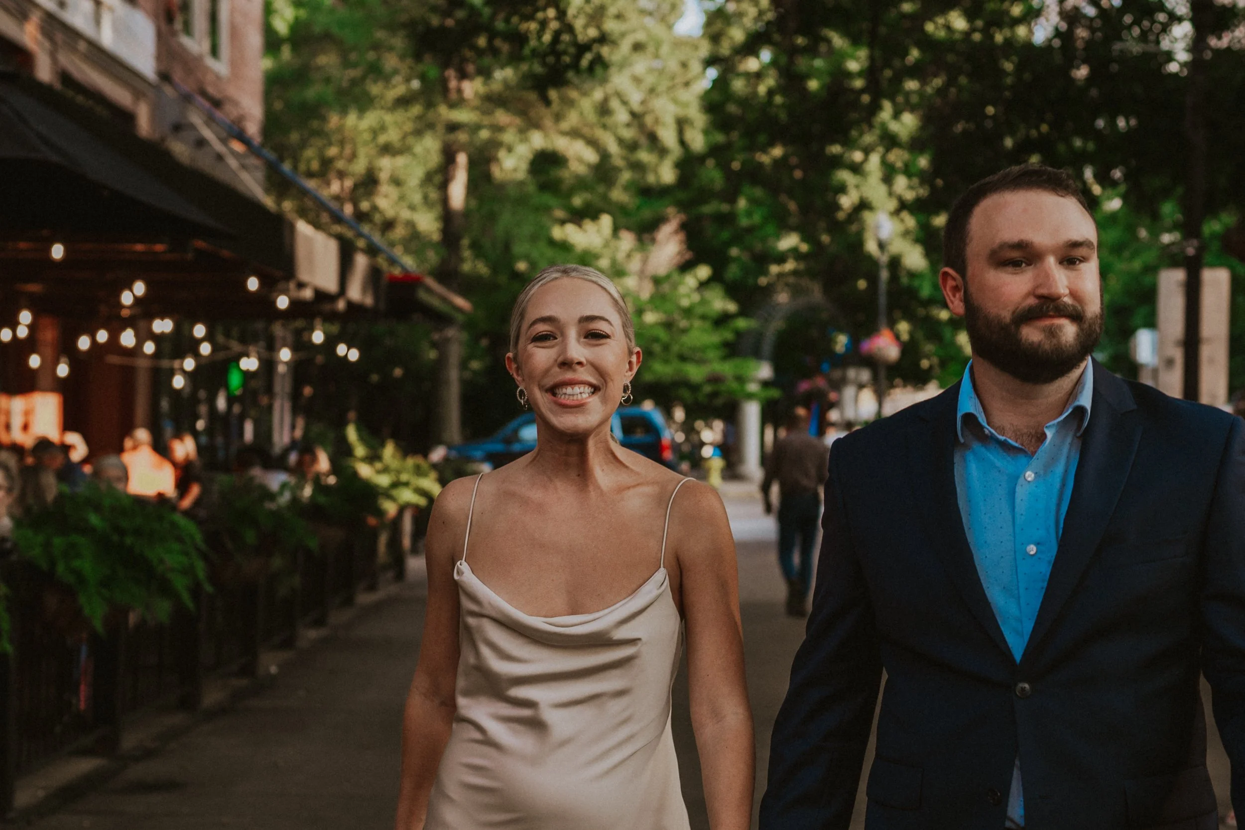 couple eloping downtown Knoxville Market square Tennessee elopement