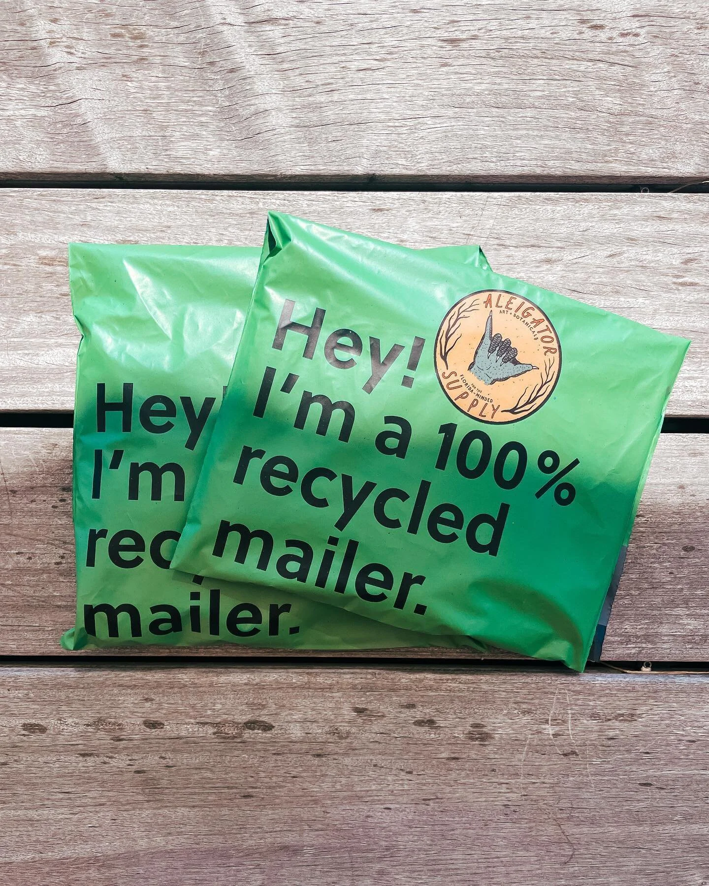 When you shop online from Aleigator Supply Co., you can be assured that all packaging is eco-friendly! All of our packaging products use either recycled, compostable, biodegradable, or non-plastic materials. We&rsquo;re doing our part to make as litt