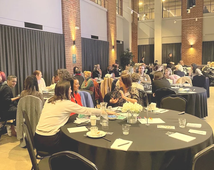 Communication At Play 2 SIDES IN 2 MINUTES communication-at-play-2-sides-in-2-minutes