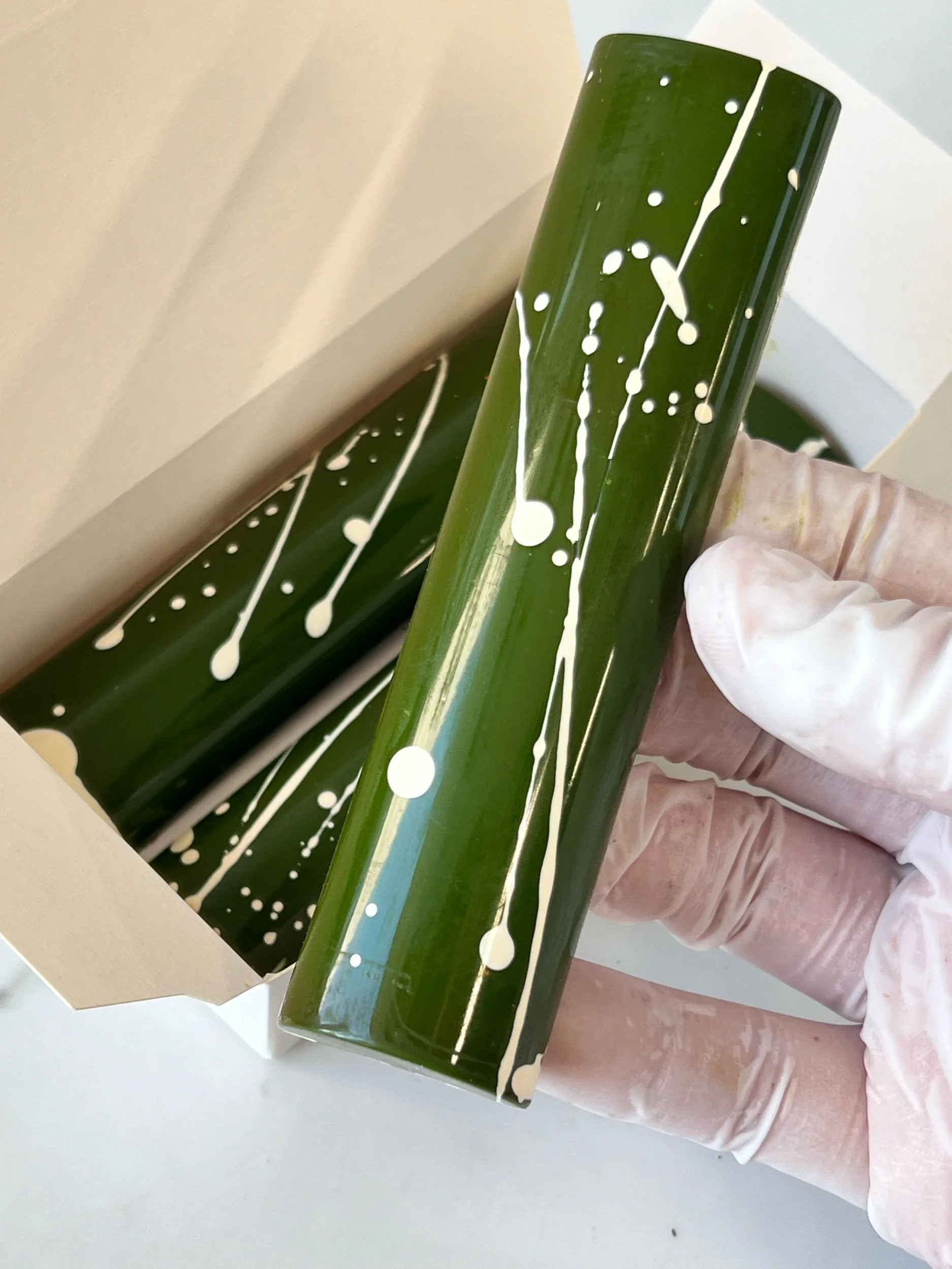 Milk chocolate Dubai pistachio bar