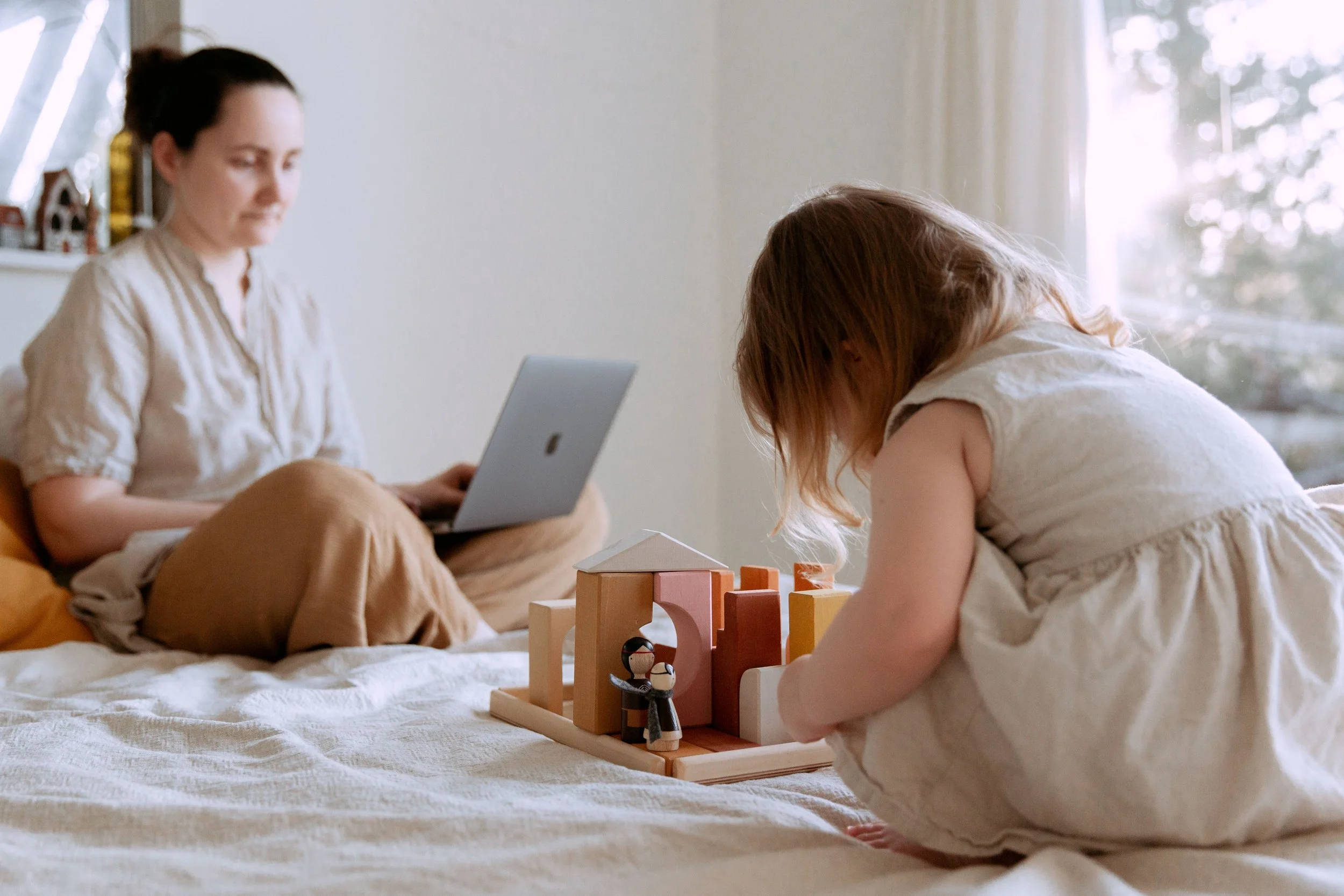 How to Build Sustainable Work Routines for Parents (That Actually Stick)