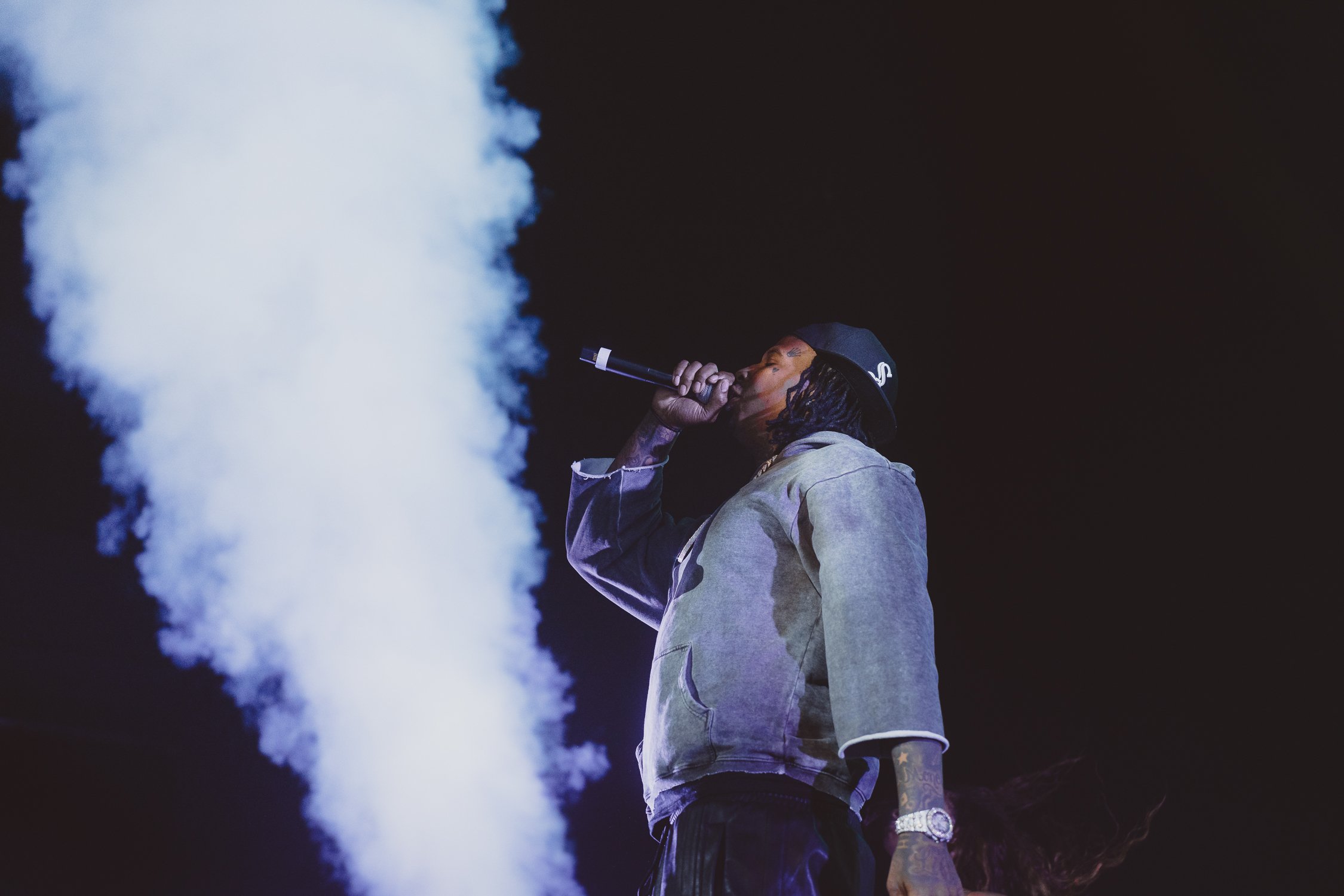 PEAYPLE'S CONCERT - MONEYBAGG YO