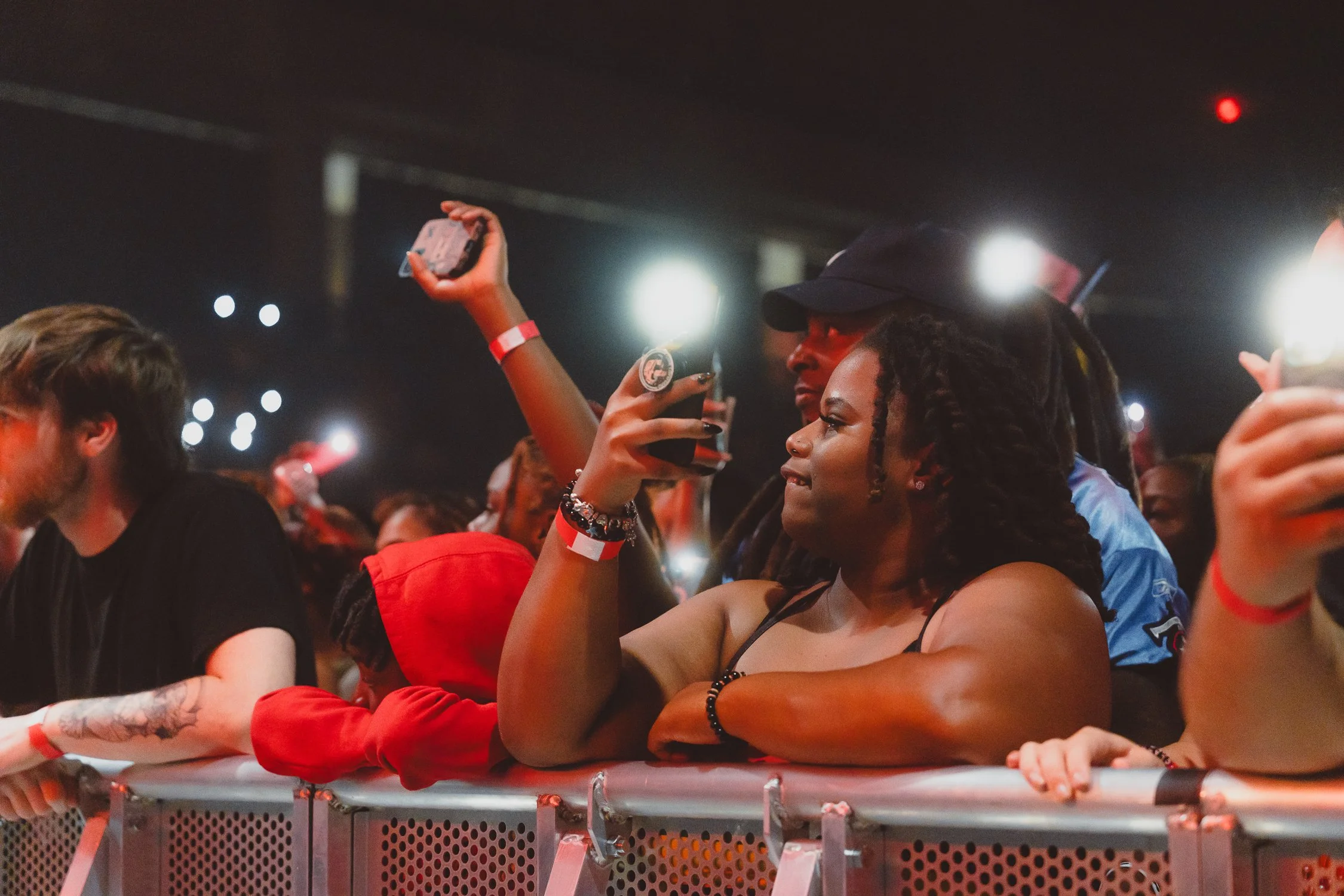 PEAYPLE'S CONCERT - MONEYBAGG YO