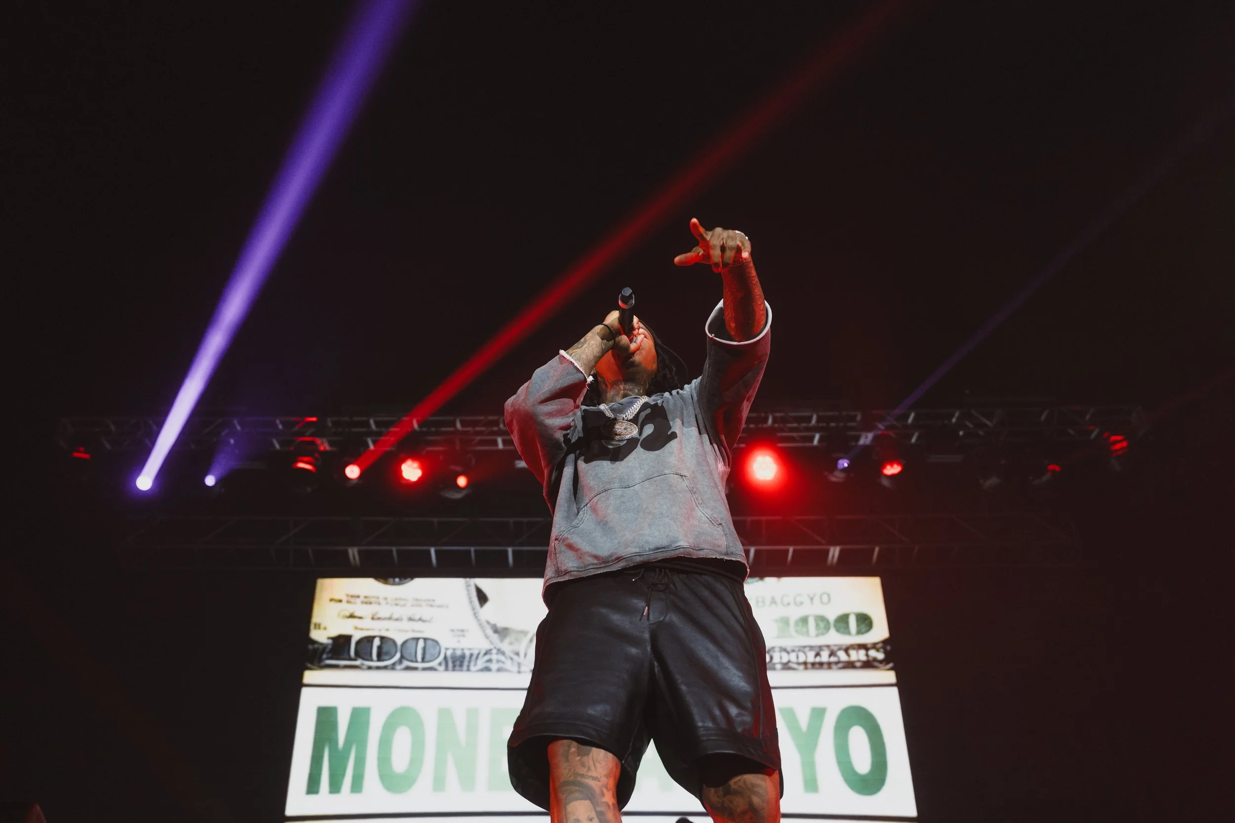 PEAYPLE'S CONCERT - MONEYBAGG YO