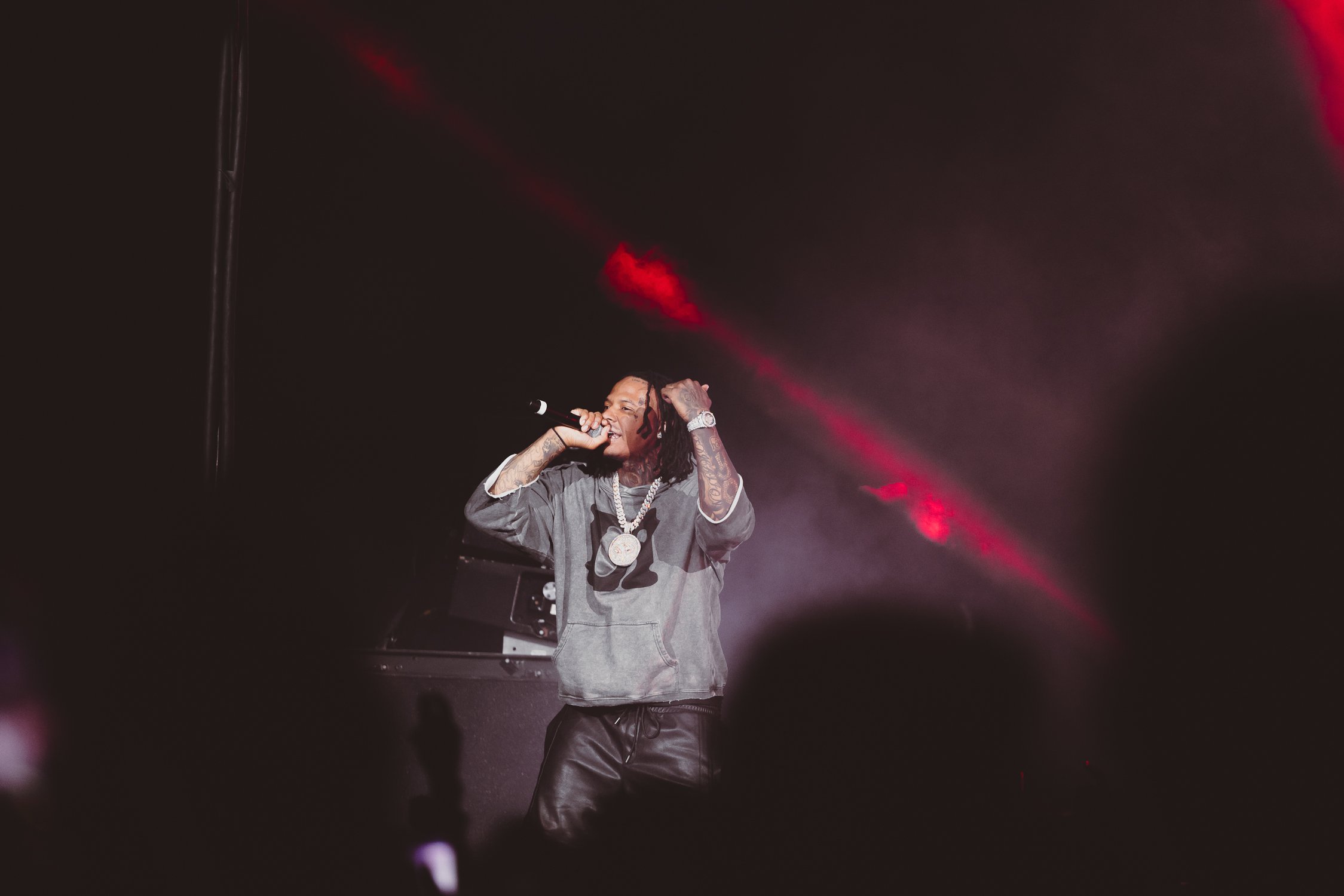 PEAYPLE'S CONCERT - MONEYBAGG YO