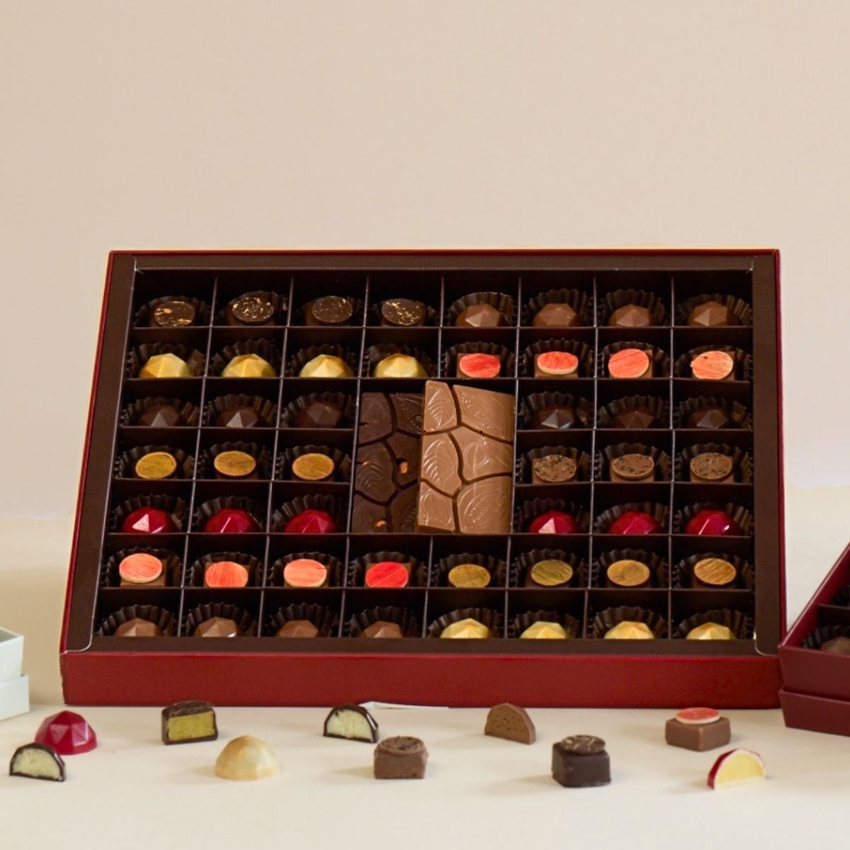 Luxury Deepavali Gift Box of 50 Chocolates-anjalichocolat.jpg