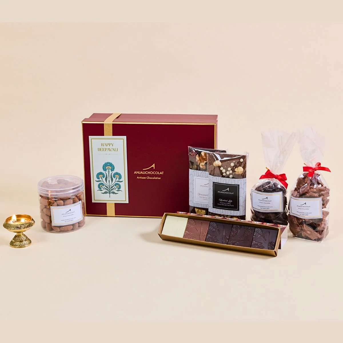 deepavali-chocolate-hamper-anjalichocolat.jpg