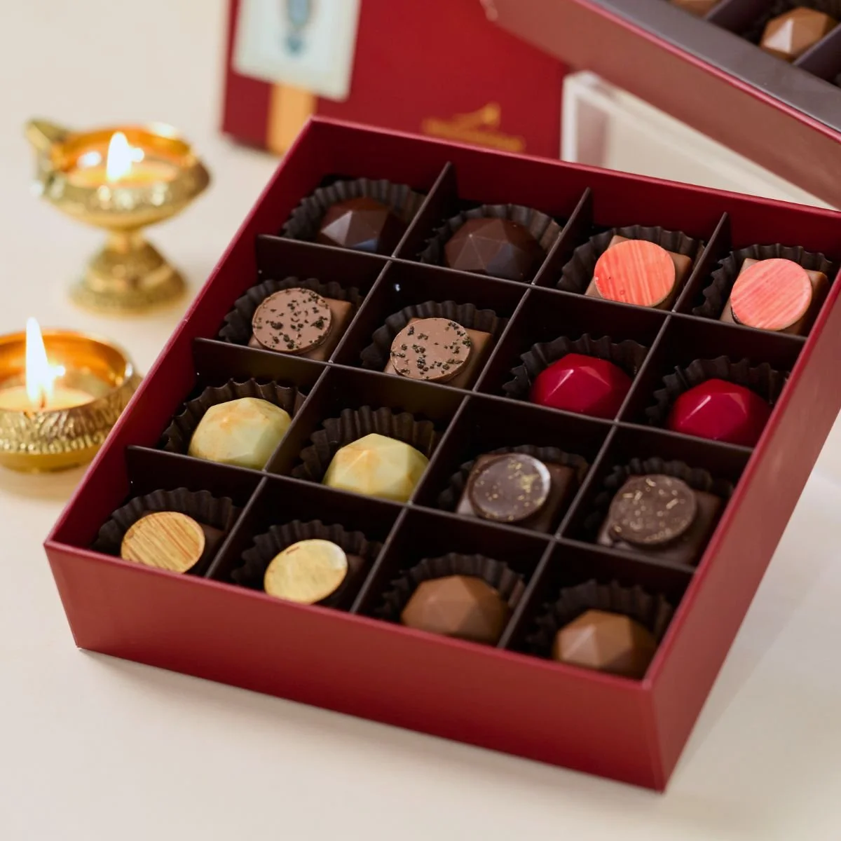 Deepavali Gift Box of 16 Chocolates-anjalichocolat-2.jpg