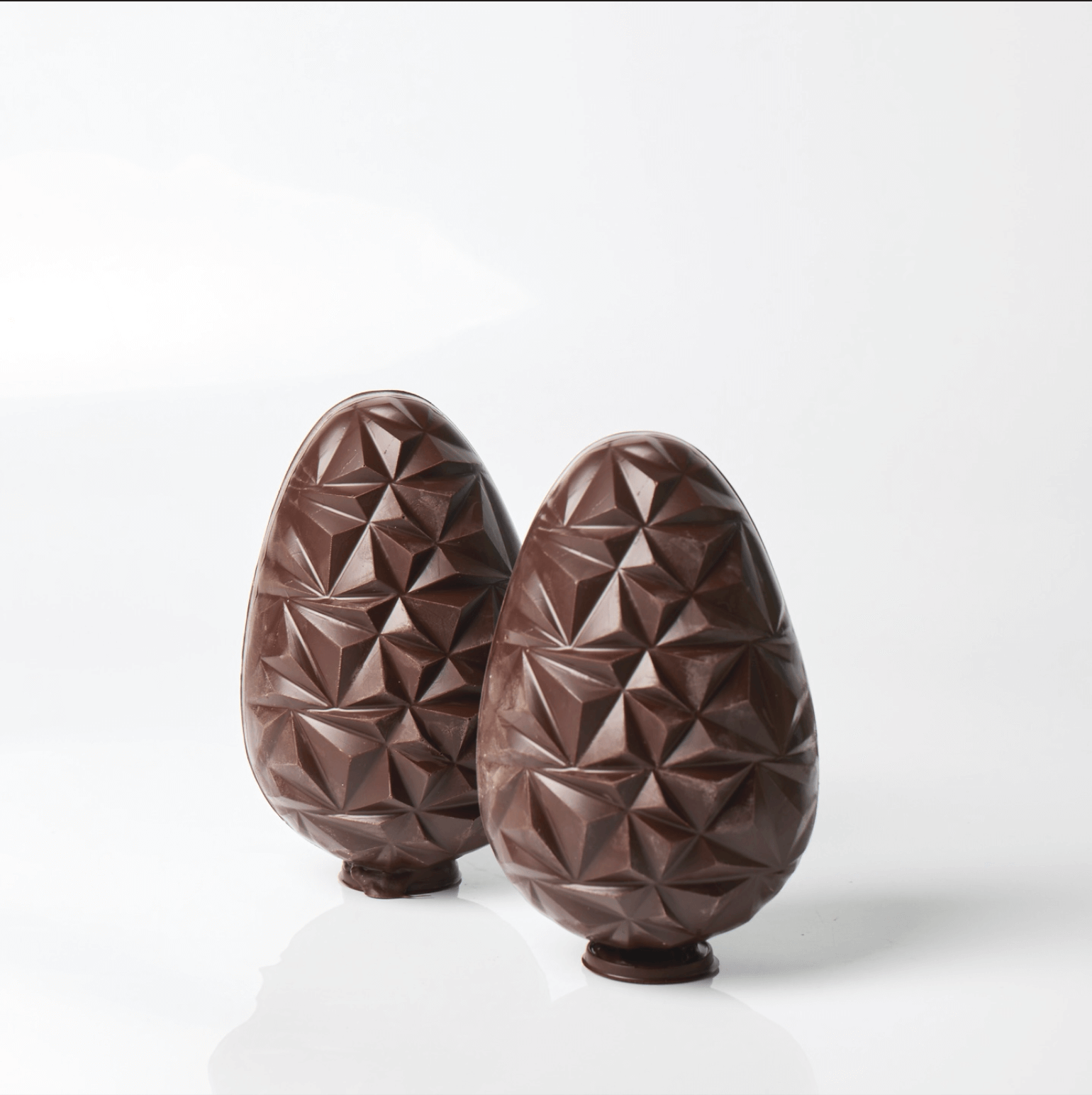 Dark-chocolate-easter-egg-geometric-anjalichocolat.png