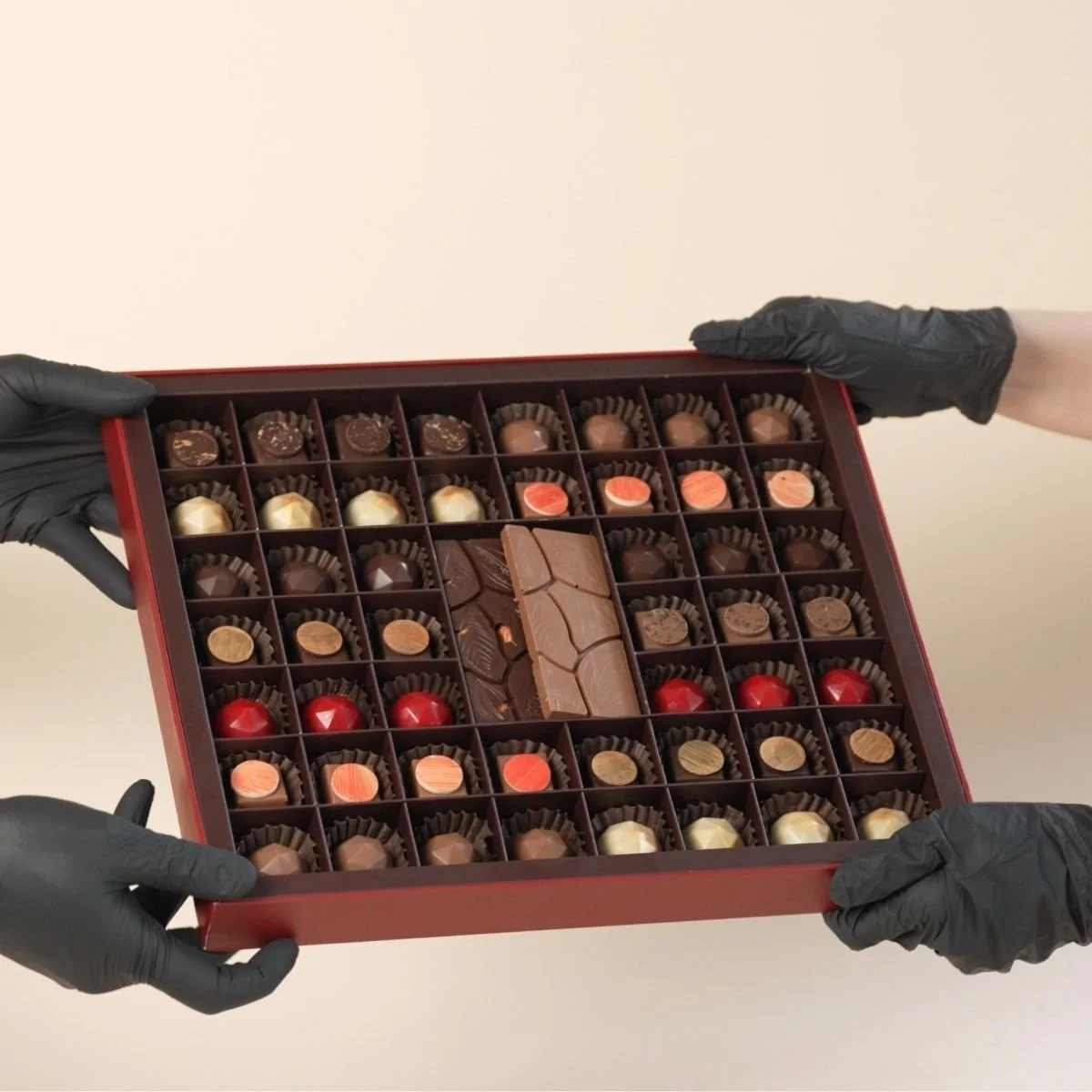Luxury Deepavali Gift Box of 50 Chocolates-anjalichocolat-1.jpg