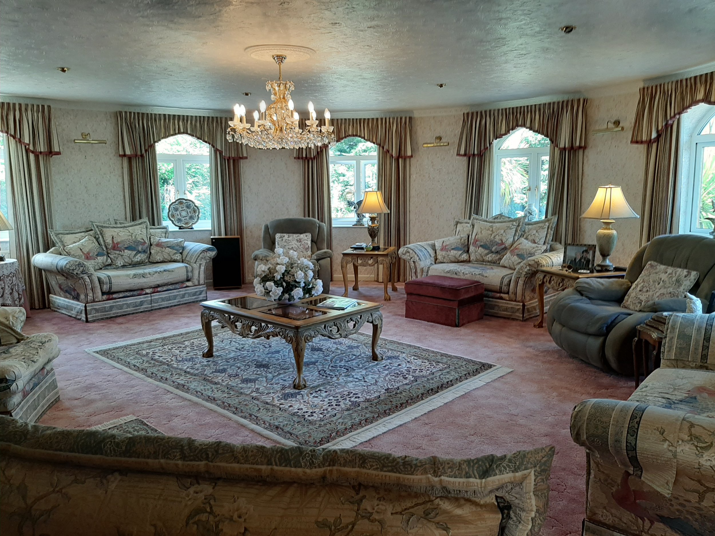 51. Sitting Room.jpg