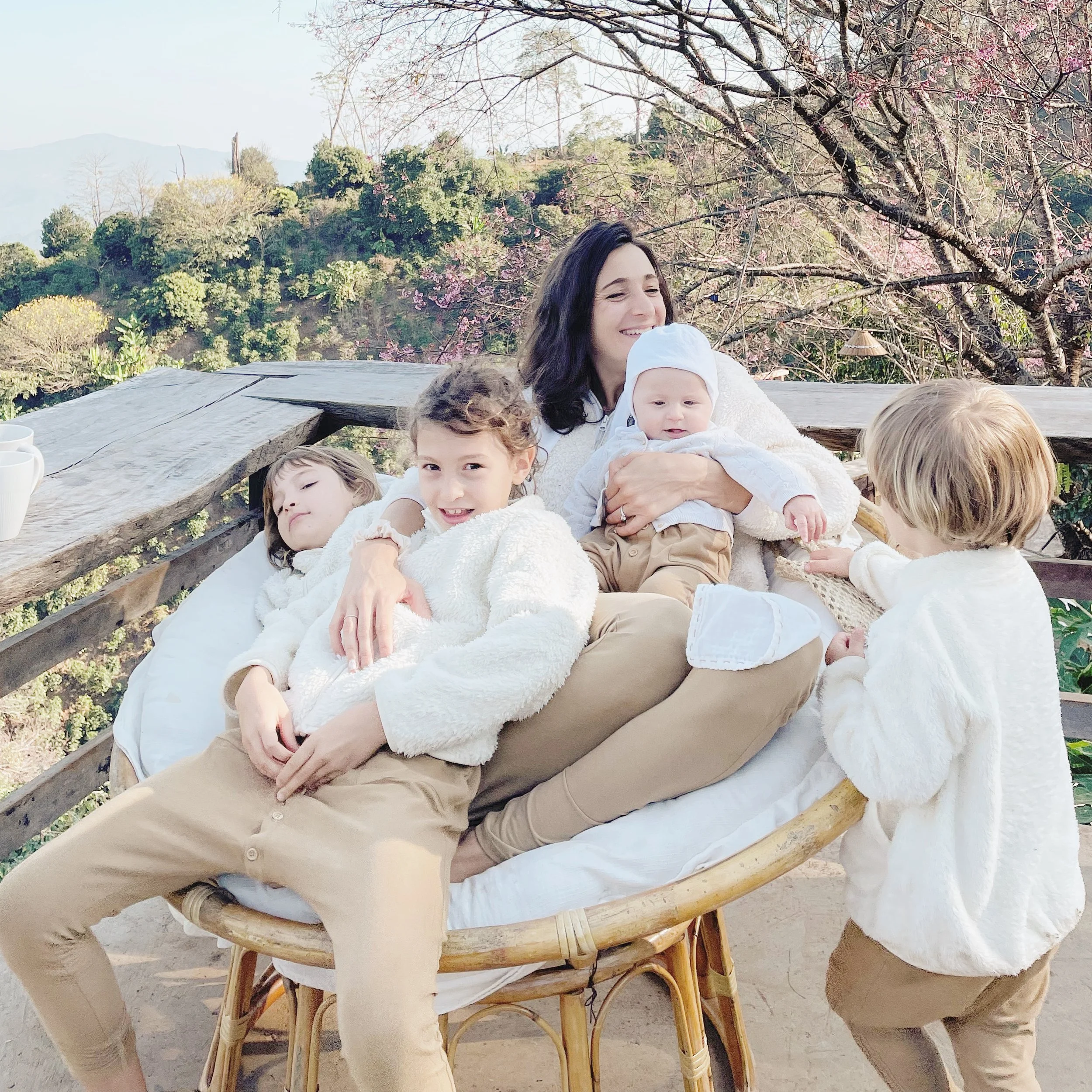 WORLD | 25 hacks to spend less when traveling with kids 