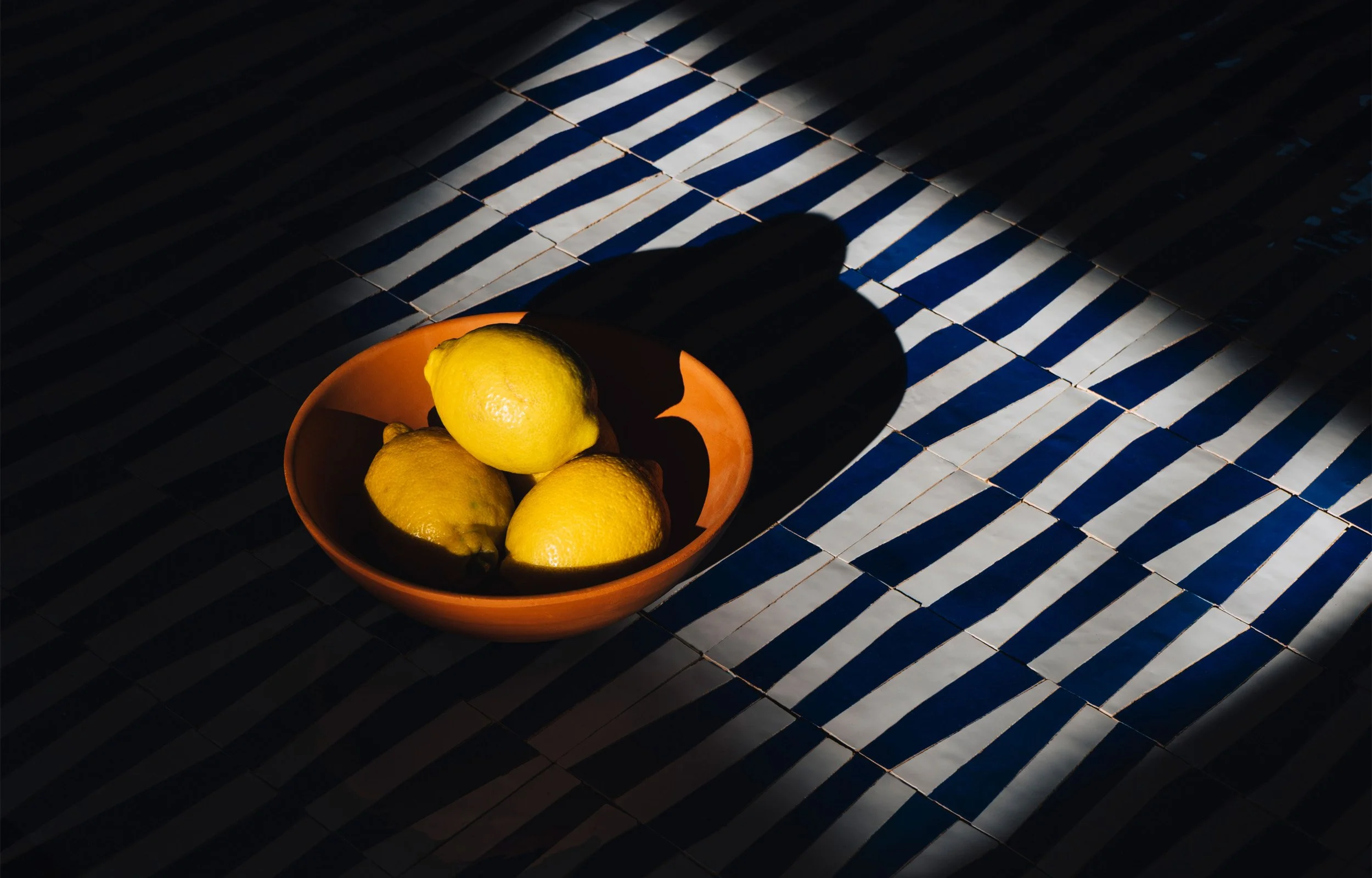 The final result of the Mediterránea collection, blending ancient Moroccan techniques with modern design.