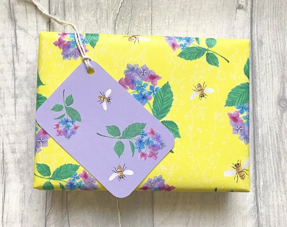 Hydrangea and Bee Gift wrap