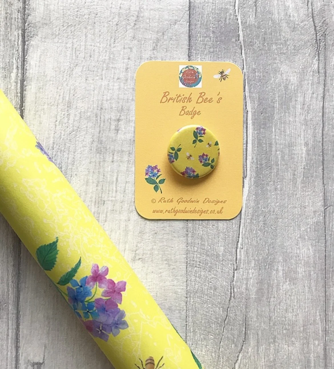 Hydrangea and Bee Pin Badge