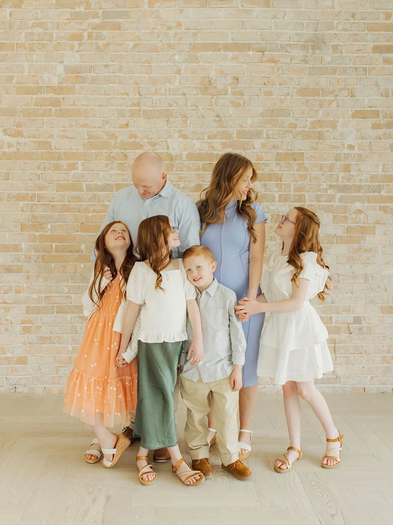 Just one spot left for studio micro-minis in Sandy THIS SATURDAY! And more availability the next Saturday in Ogden. Quick &bull; easy &bull; beautiful &hearts;️🤍 (link in bio!)