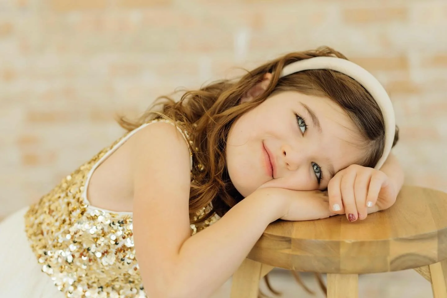 Round 1 of Christmas minis - a whirlwind but a real fun one! ✨🎄&hearts;️ Excited for Round 2 this weekend!