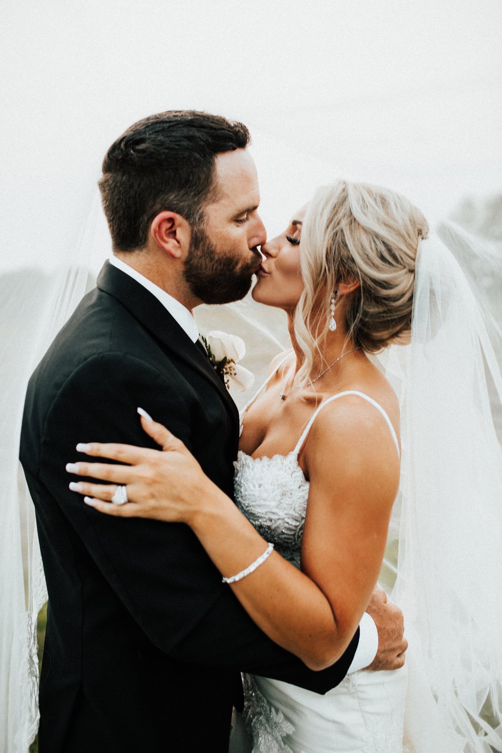 Amanda + Jim | Rhythm City Casino Wedding | Iowa Wedding Photographer