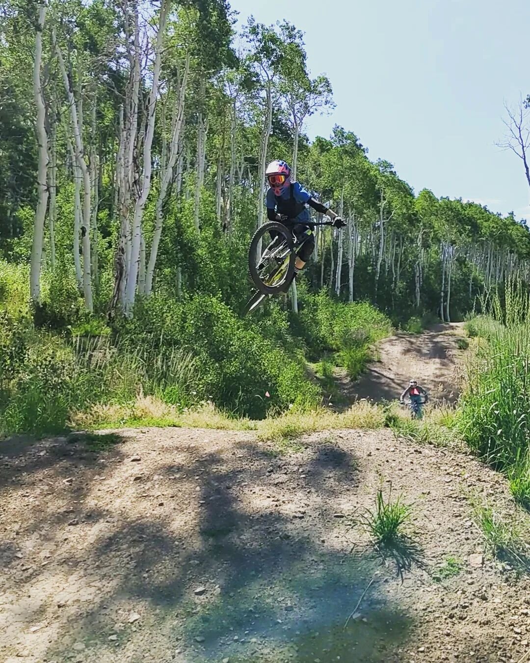 Evan sending Tsunami! @deervalleyresort
.
#teamutahmtb #mtbcoaching #deervalley #tsunami #whip #mtb #mtbutah #vtt
.
DM to join in