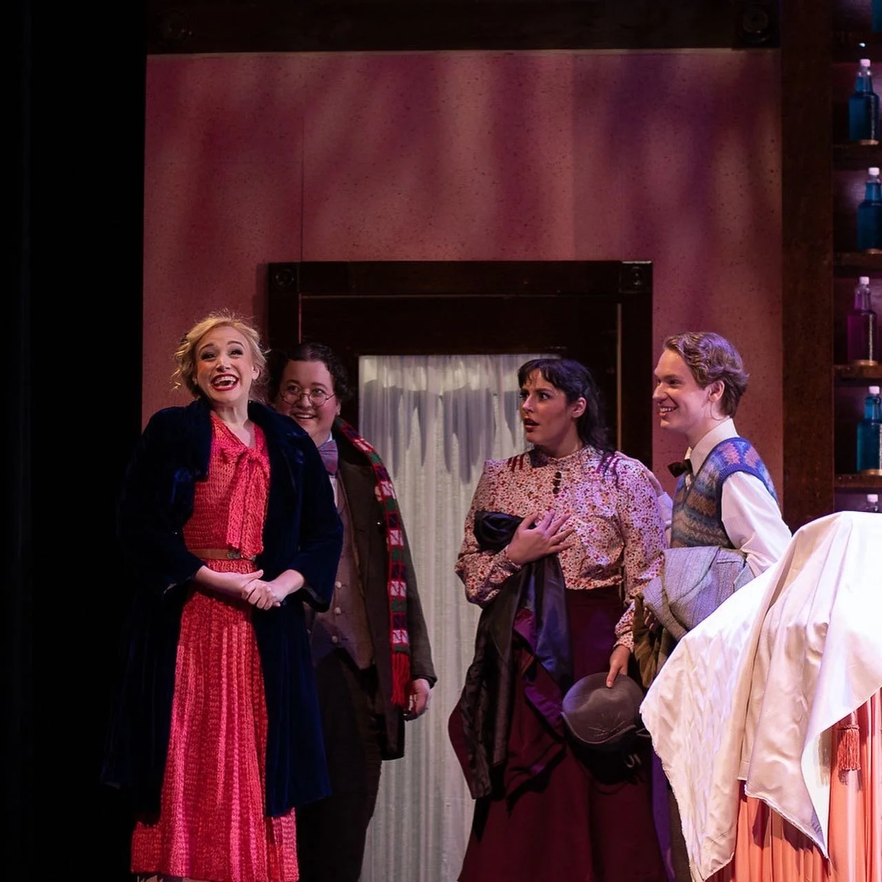 Ilona - She Loves Me