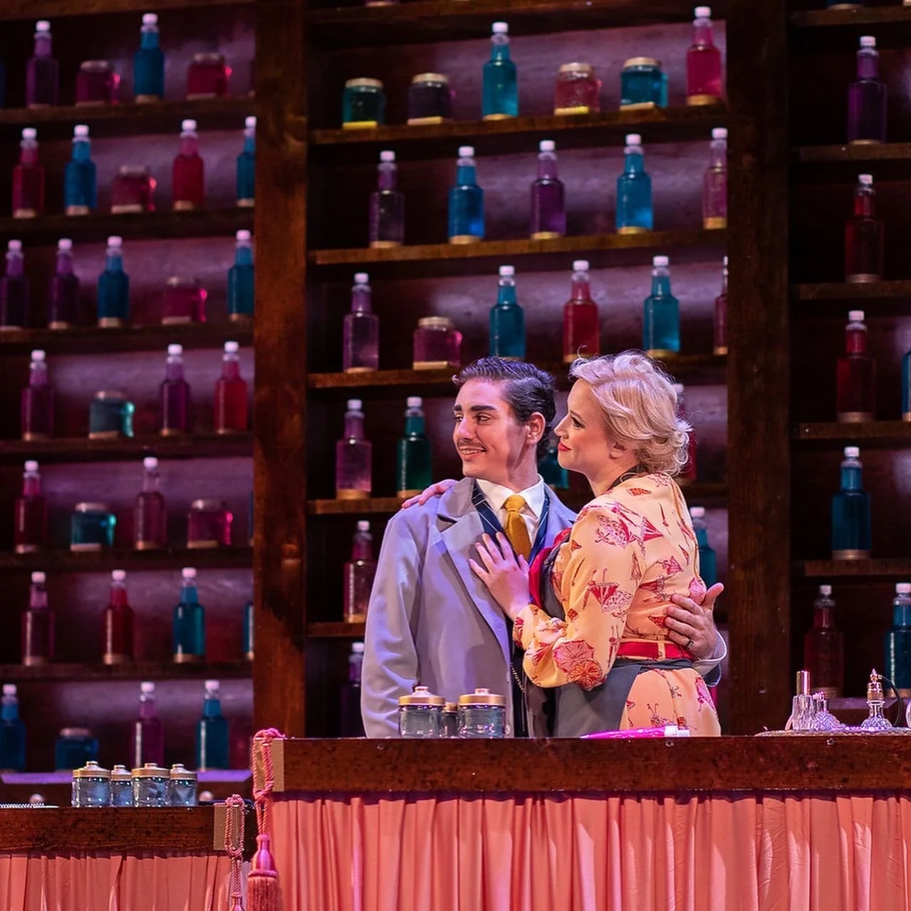 Ilona - She Loves Me