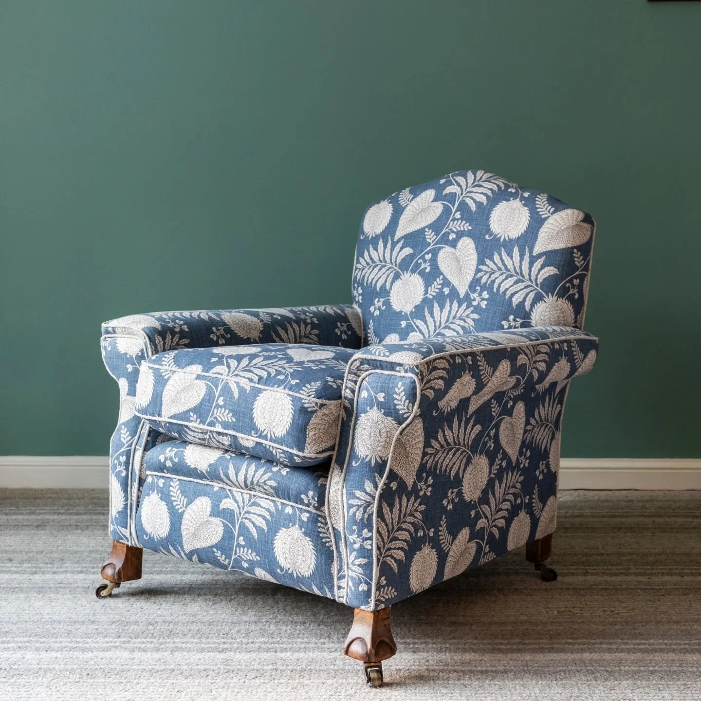 More beautiful photographs taken by @karenlouisegeorge of my 3rd year @the_amusf traditional upholstery assessment piece. 
This chair was a very rewarding project. Underneath that lovely botanical fabric are layers of natural sustainable materials te