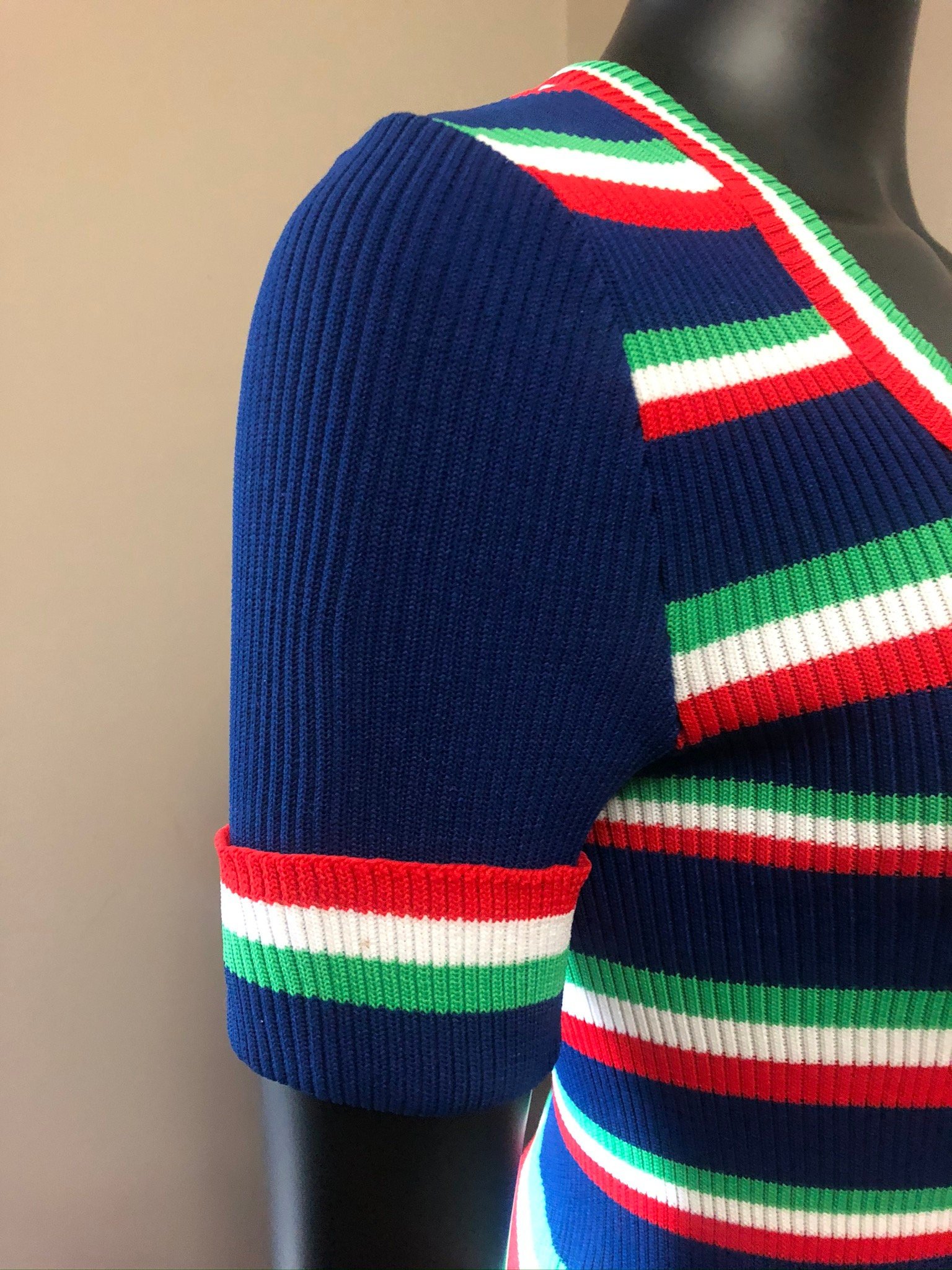 https://i.etsystatic.com/7657187/r/il/ad869e/2569569400/il_fullxfull.2569569400_ribe.jpg