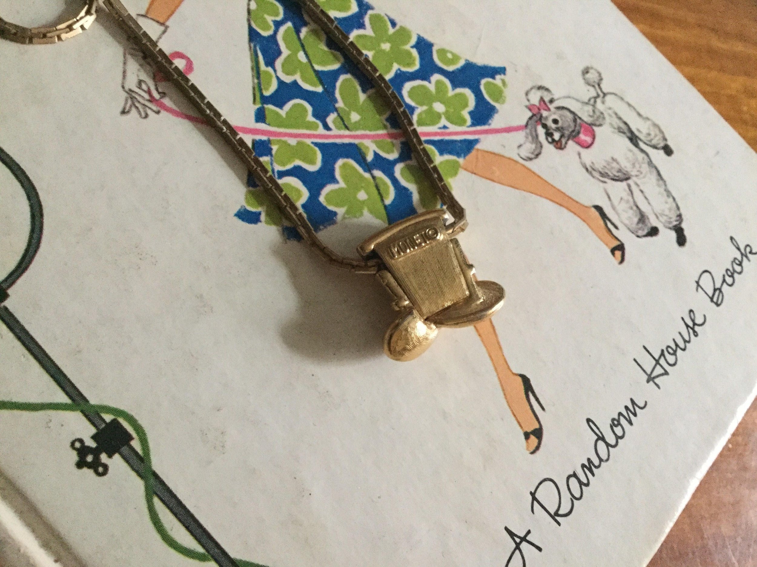 https://i.etsystatic.com/7657187/r/il/04b2a2/1311559080/il_fullxfull.1311559080_jbej.jpg