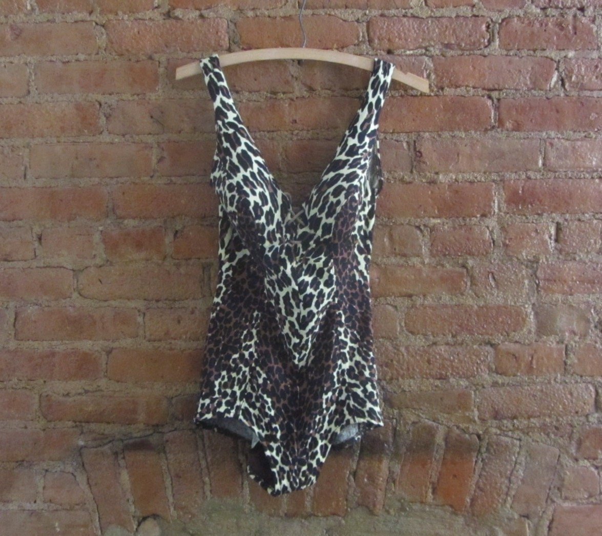 https://i.etsystatic.com/7657187/r/il/410e67/781843036/il_fullxfull.781843036_herm.jpg