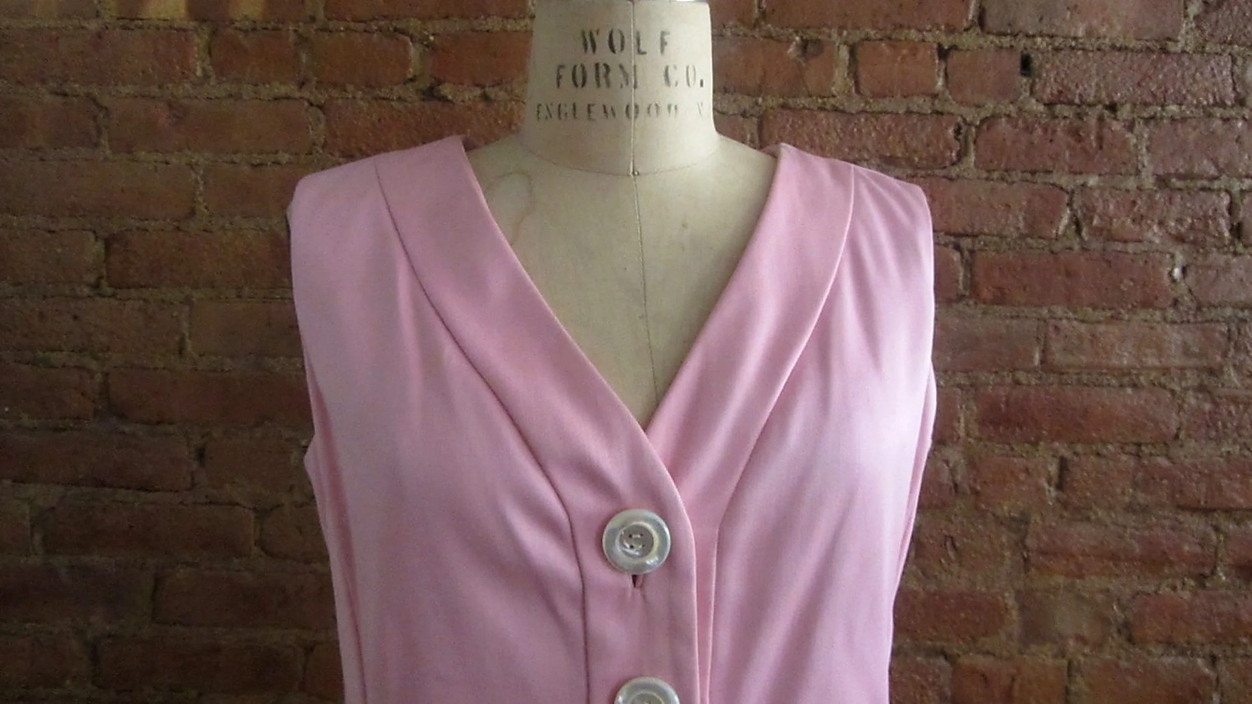 pink_dress_detail_enhanced_3000w.jpg