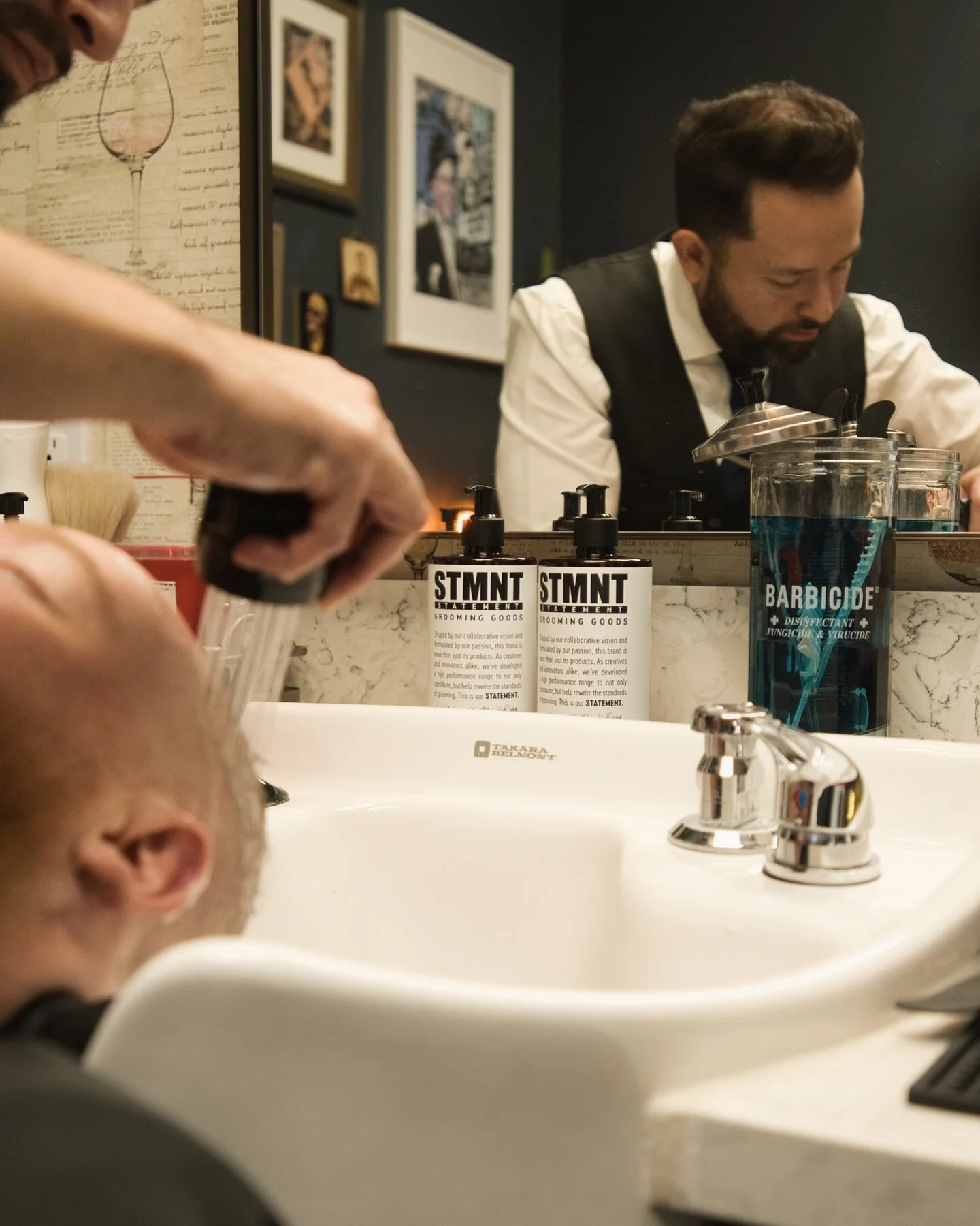 Barber life is all about focus and precision ✂️💈 Giving each client my undivided attention ensures they leave not just with a fresh cut, but with a personalized experience tailored just for them. No double booking, no long waits, no looking at my ph