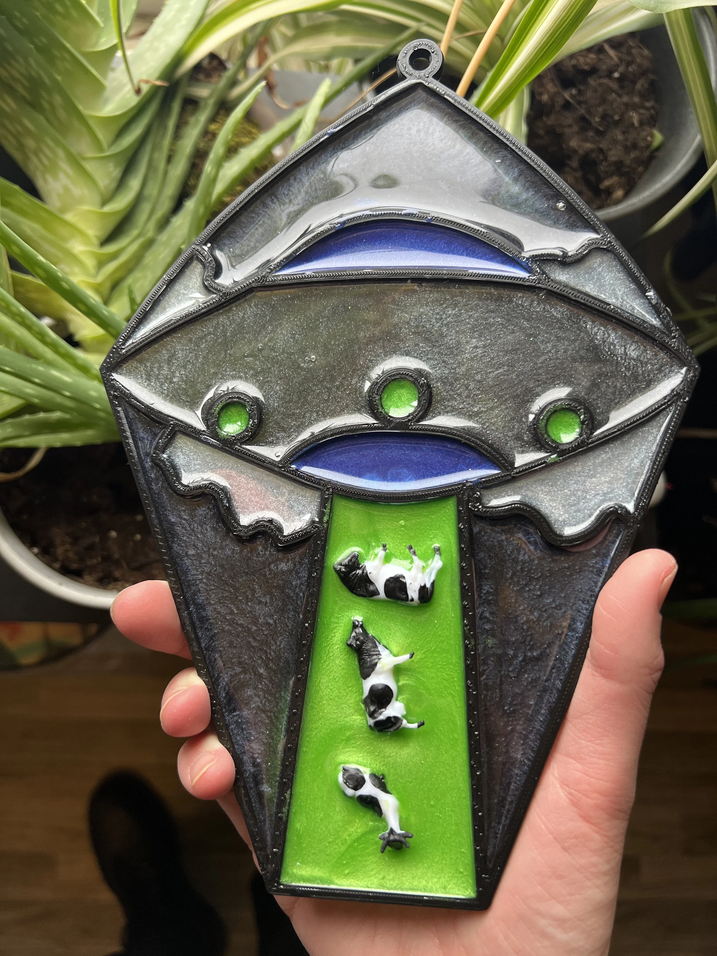 UFO resin sun catcher