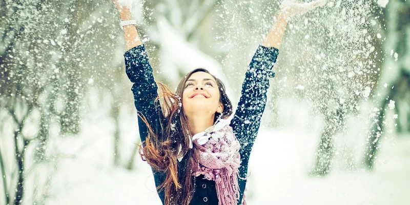 How to Adjust your Skincare Routine like your Wardrobe