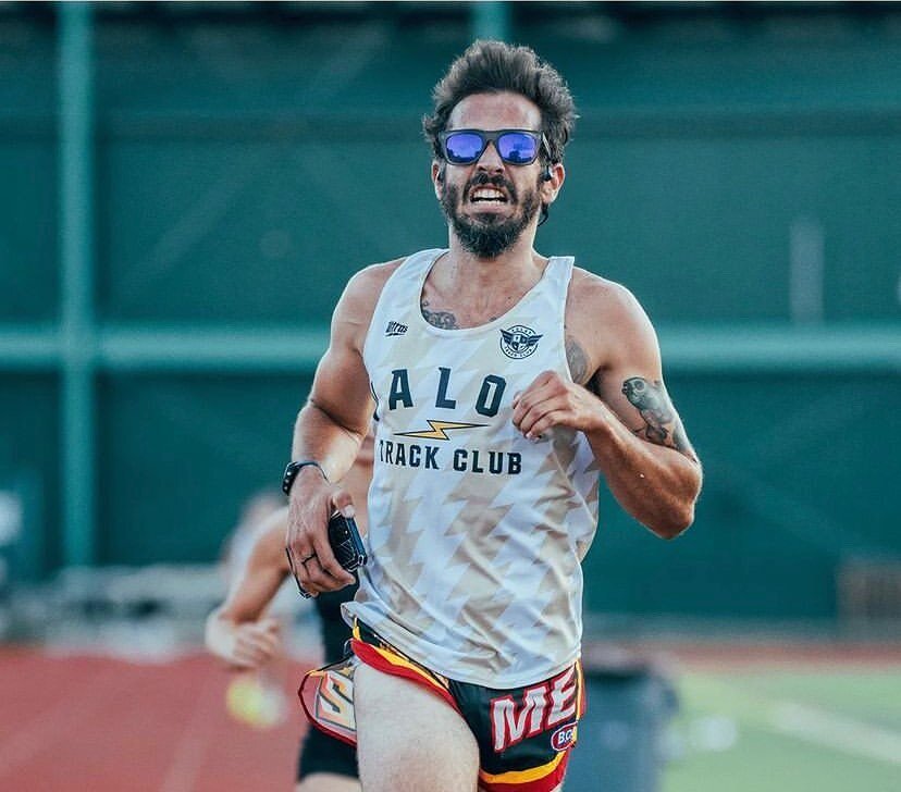 As we sprint into the holiday weekend, let&rsquo;s make it a safe and fun one! 🤘

📸: @coachmrfoster 

#runwithvalor #valortcportland #portlandmaine #mainerunning #runme #runclub #trackclub #labordayweekend