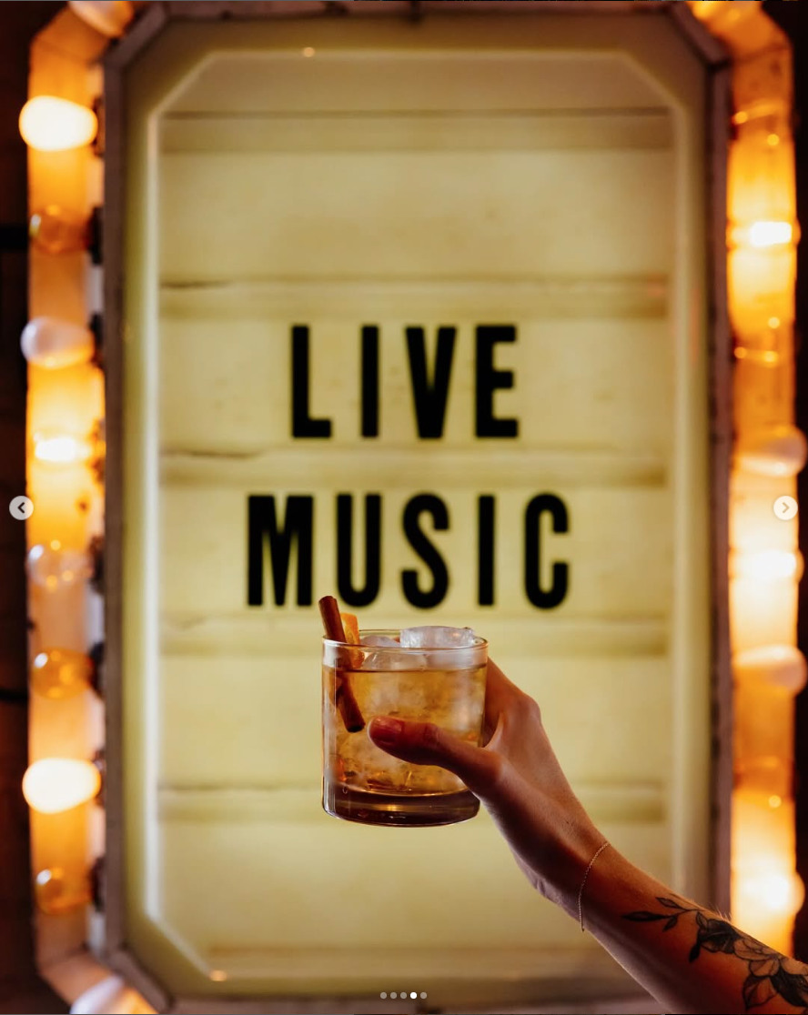Labberts Live Music.png