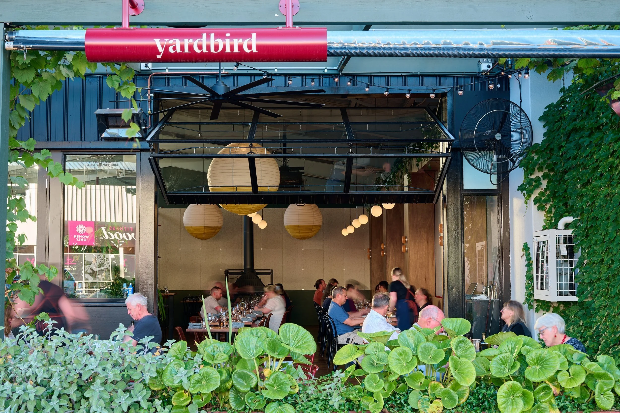 Best Restaurants Albury Yardbird Steak, Seafood & European Inspired