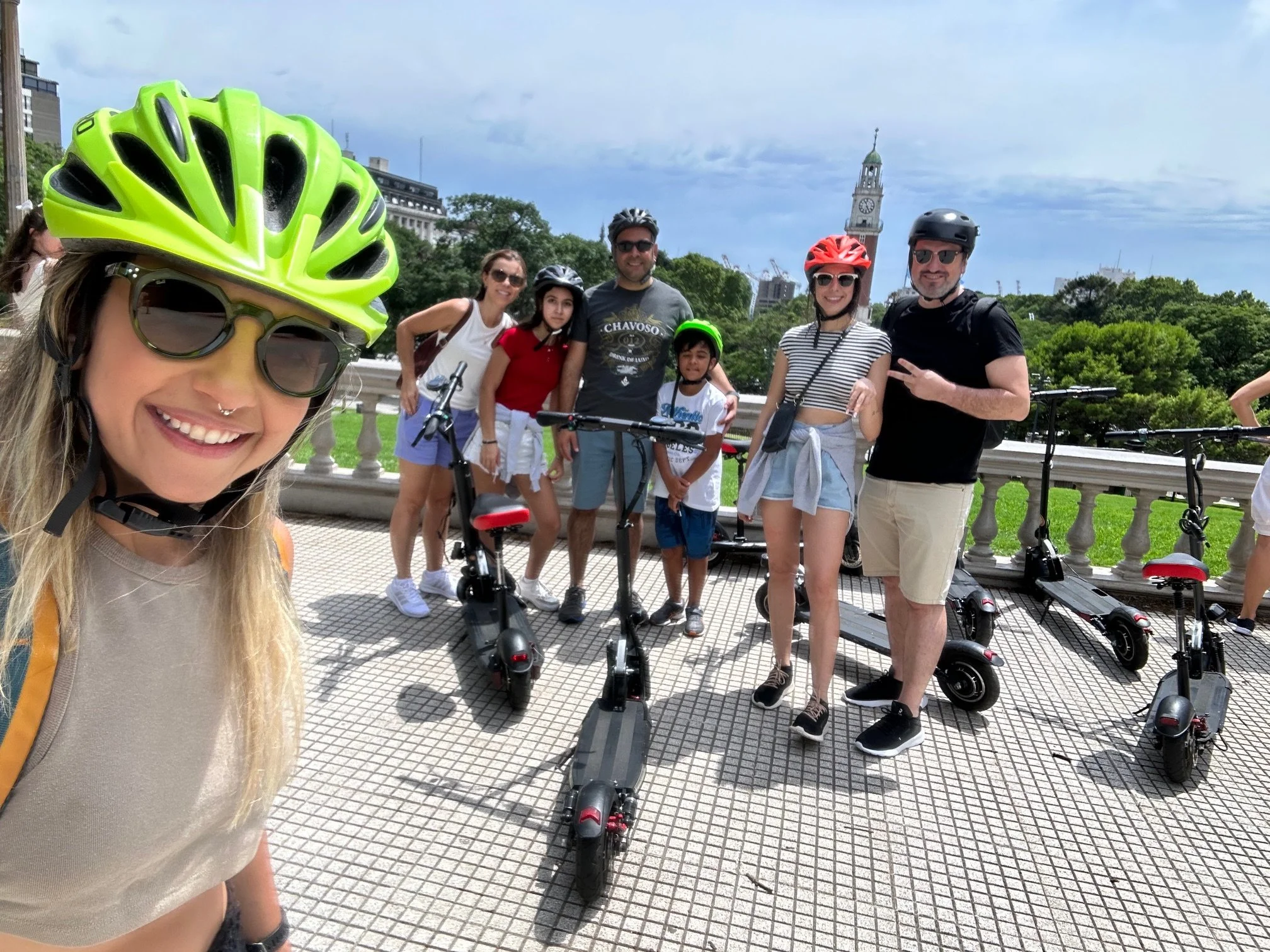 Discover Buenos Aires like never before with our electric scooter tours through Recoleta, Palermo, Downtown and more. At Rollin, we offer eco-friendly, small group city tours that combine culture, history and street food — including mate tasting, Fer