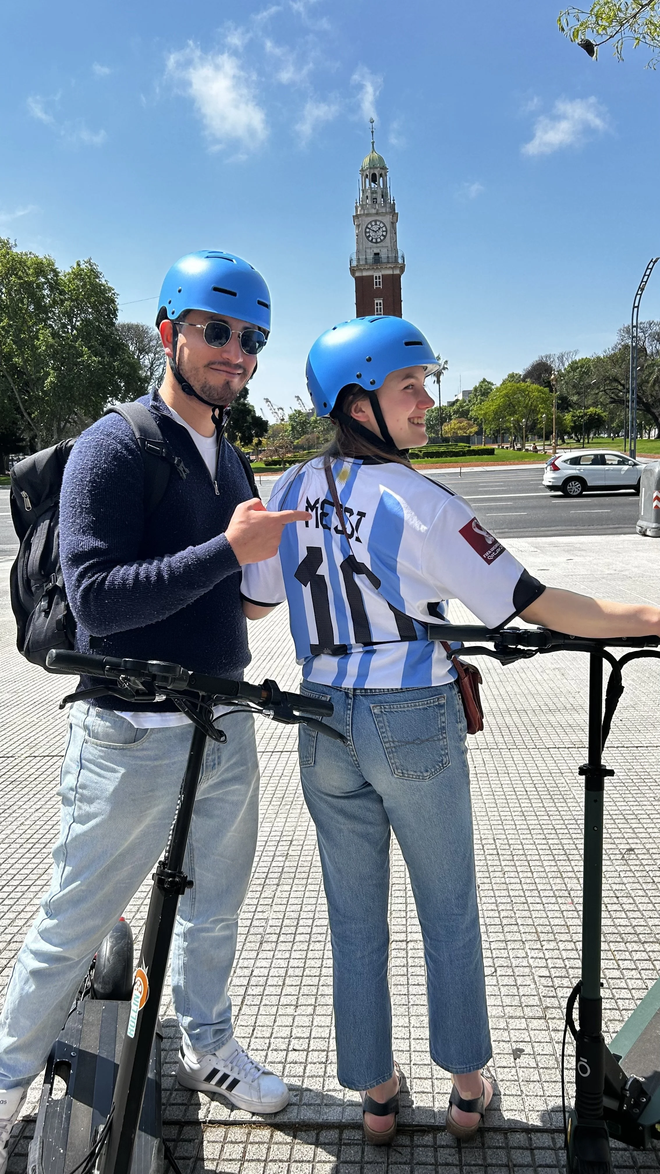 Discover Buenos Aires like never before with our electric scooter tours through Recoleta, Palermo, Downtown and more. At Rollin, we offer eco-friendly, small group city tours that combine culture, history and street food — including mate tasting, Fer