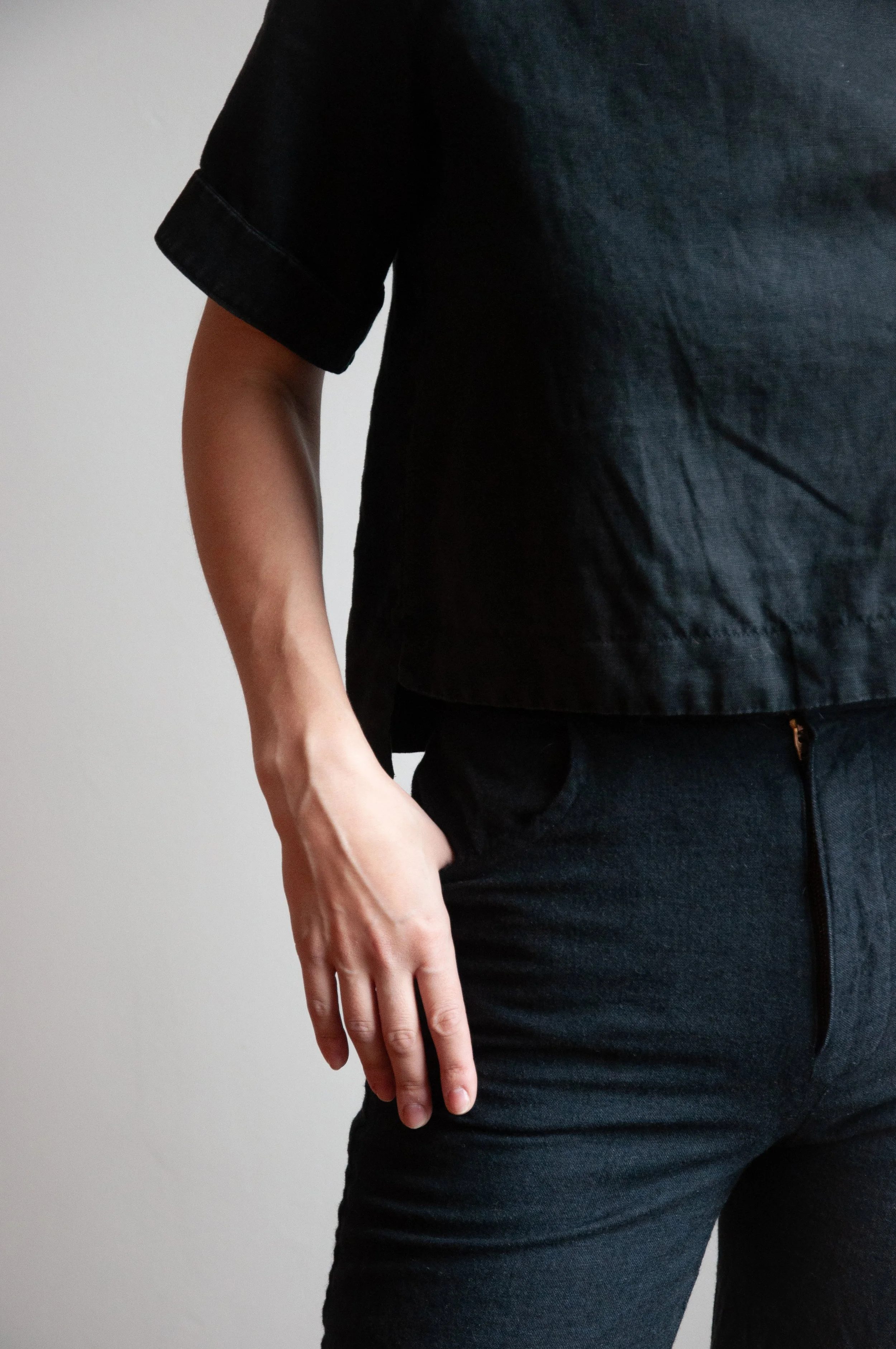 Pants: modified vintage McCall's "5 Hour Jeans" pattern; deadstock Steven Alan wool blend. 
Top: Pattern by Top Draw Studio; black linen.