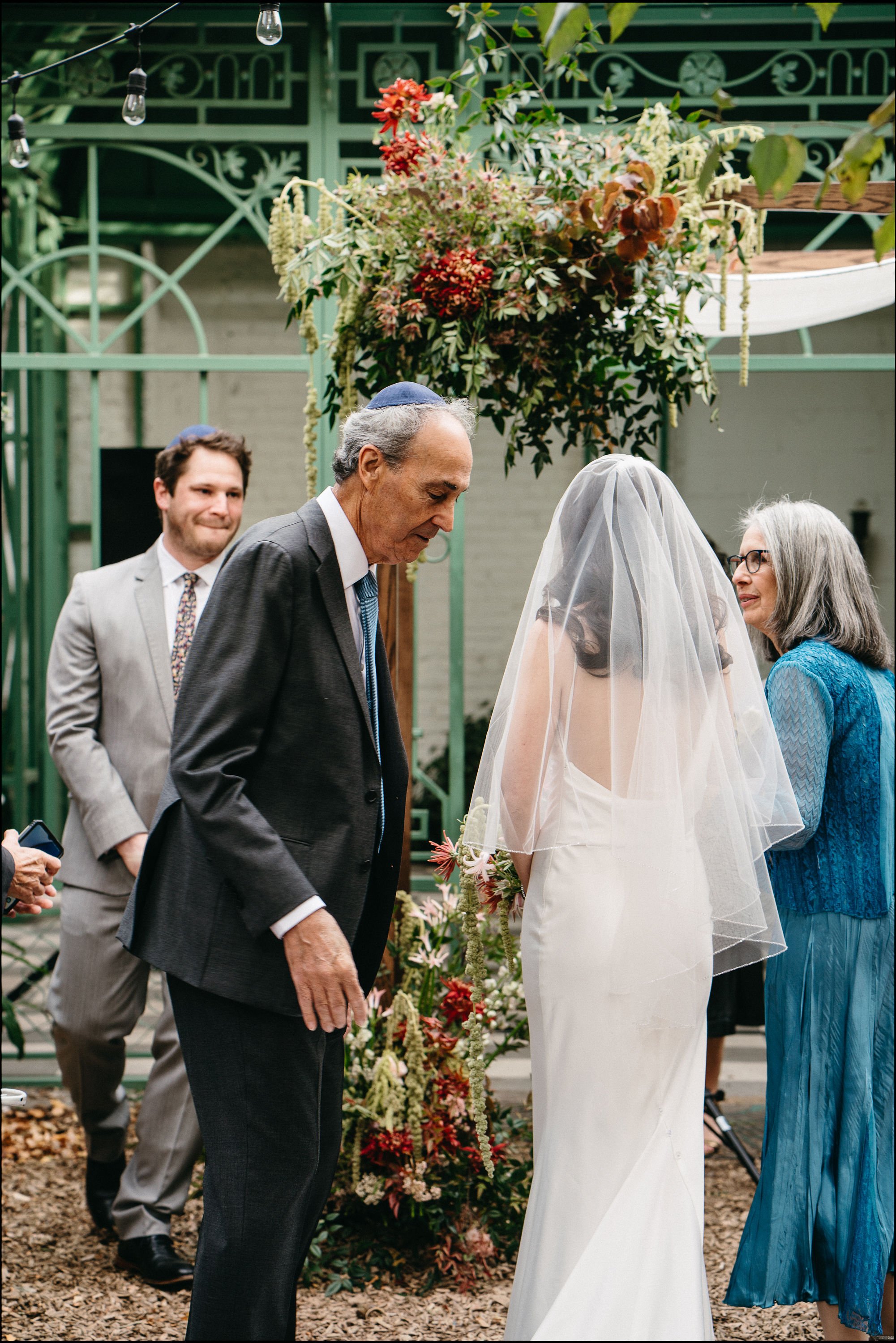 studio rien florist brooklyn november wedding flowers