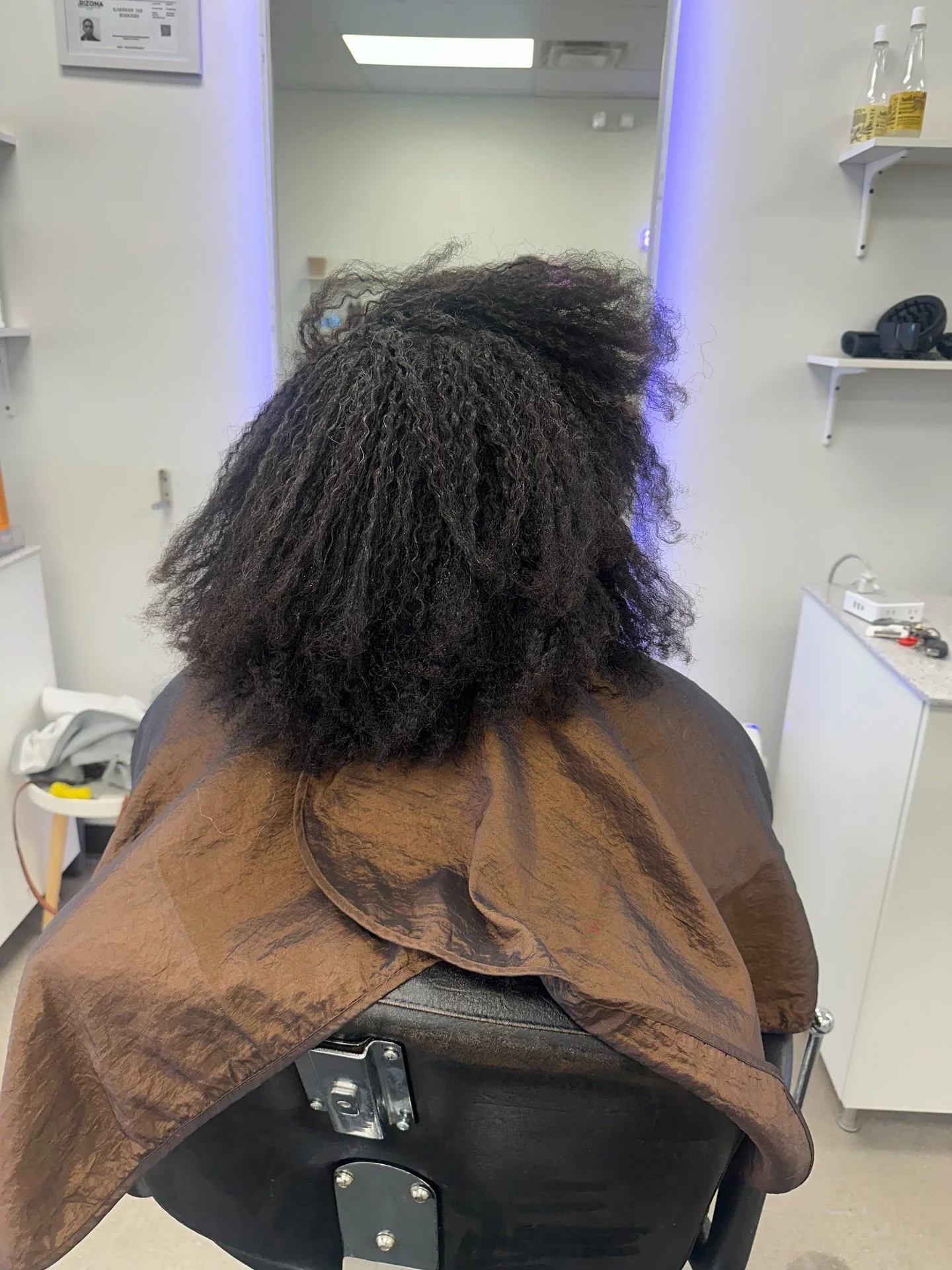 I absolutely love when Jenn comes and get her hair done! Its means so much to me 🫶🏾 she is one of the first people to inspire me to do what I love most, no matter what that may look like. It&rsquo;s very true when they say every stylist needs one! 