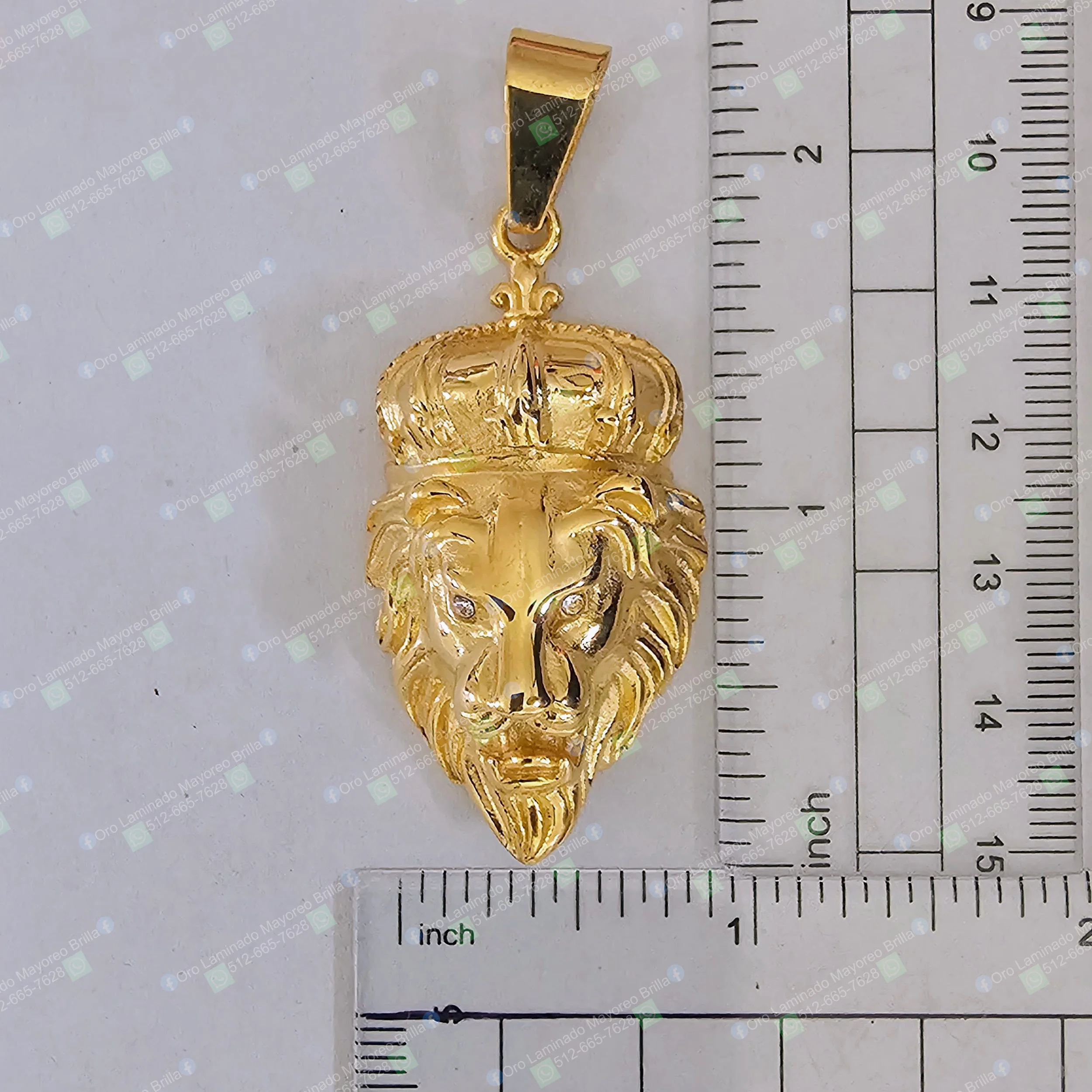 Dije león con corona de acero inoxidable color oro para joyería mayoreo | Lion with crown pendant stainless steel gold color
