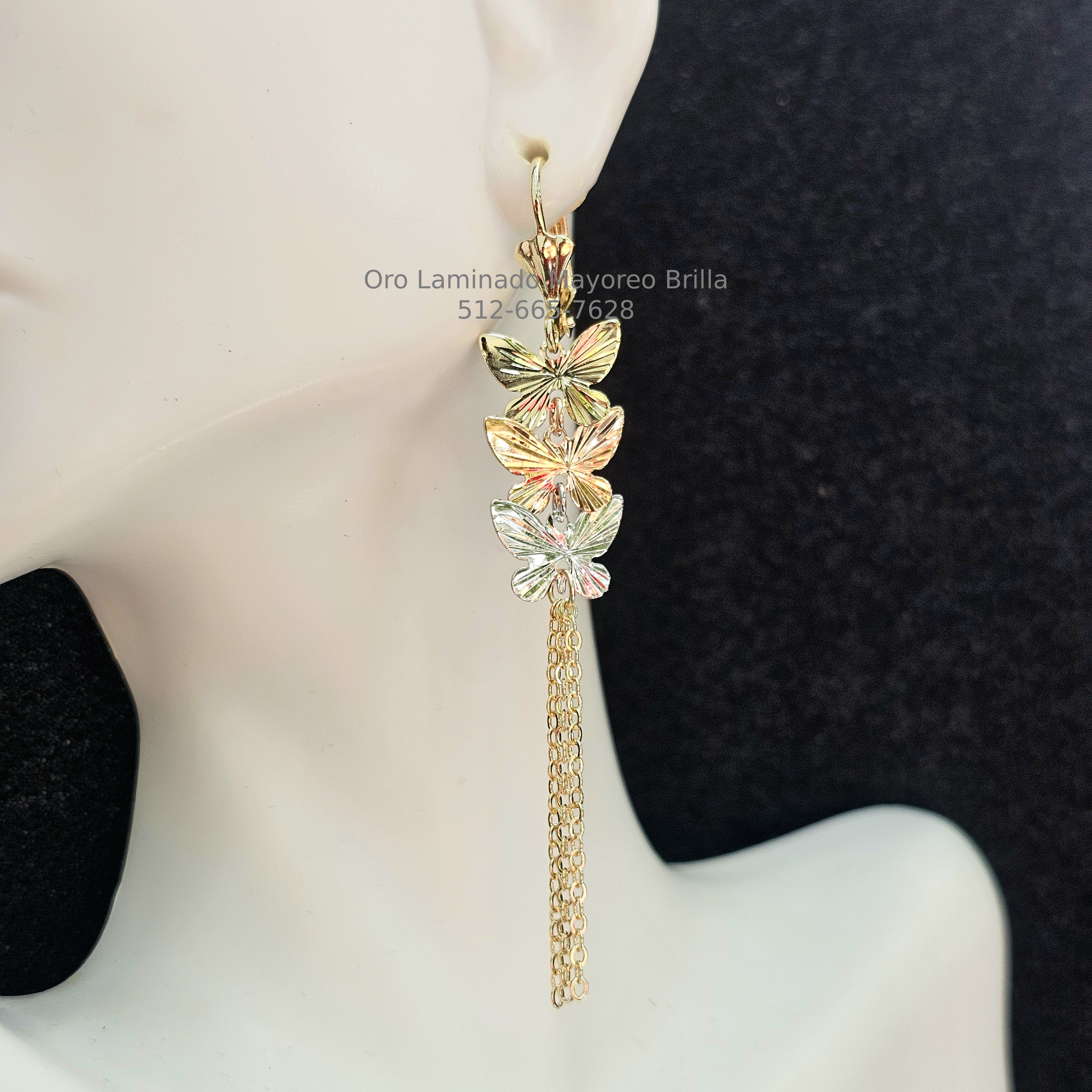 Aretes Largos Tricolor con Mariposas y Cadena | Tricolor Long Earrings with Butterflies & Chain