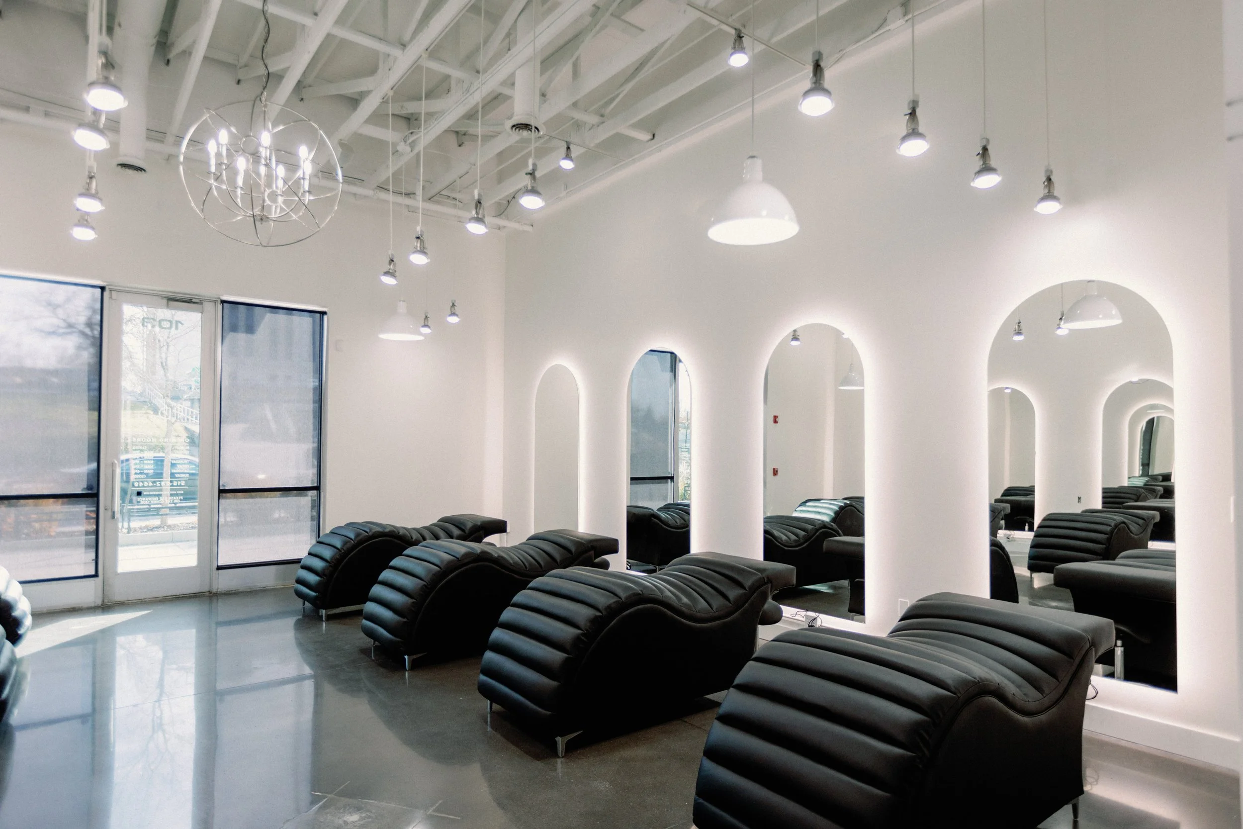 DOLLHOUSE LASH & BROW