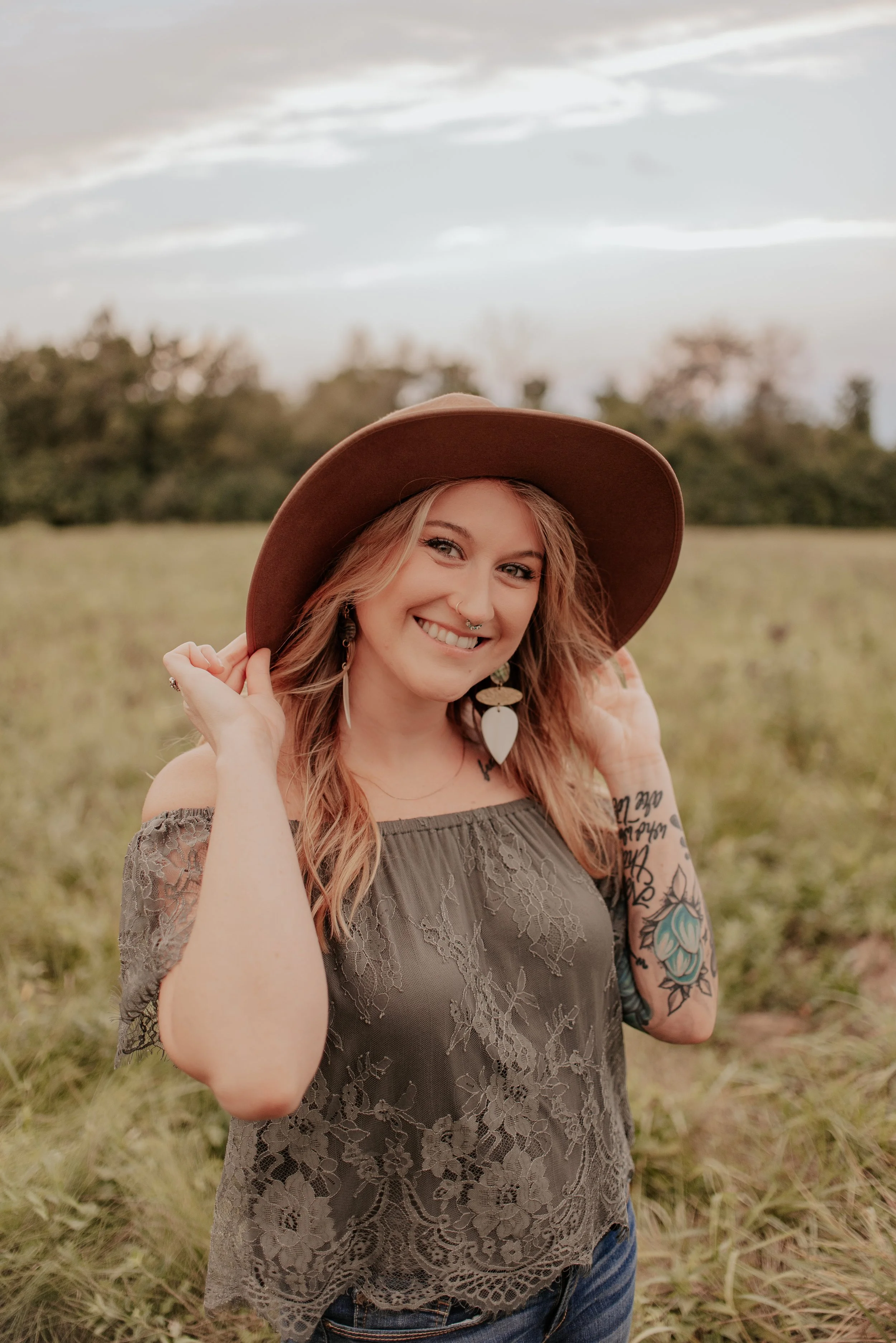 lived-in blonde hair color by Indianapolis Hair Stylist in Private Salon Suite