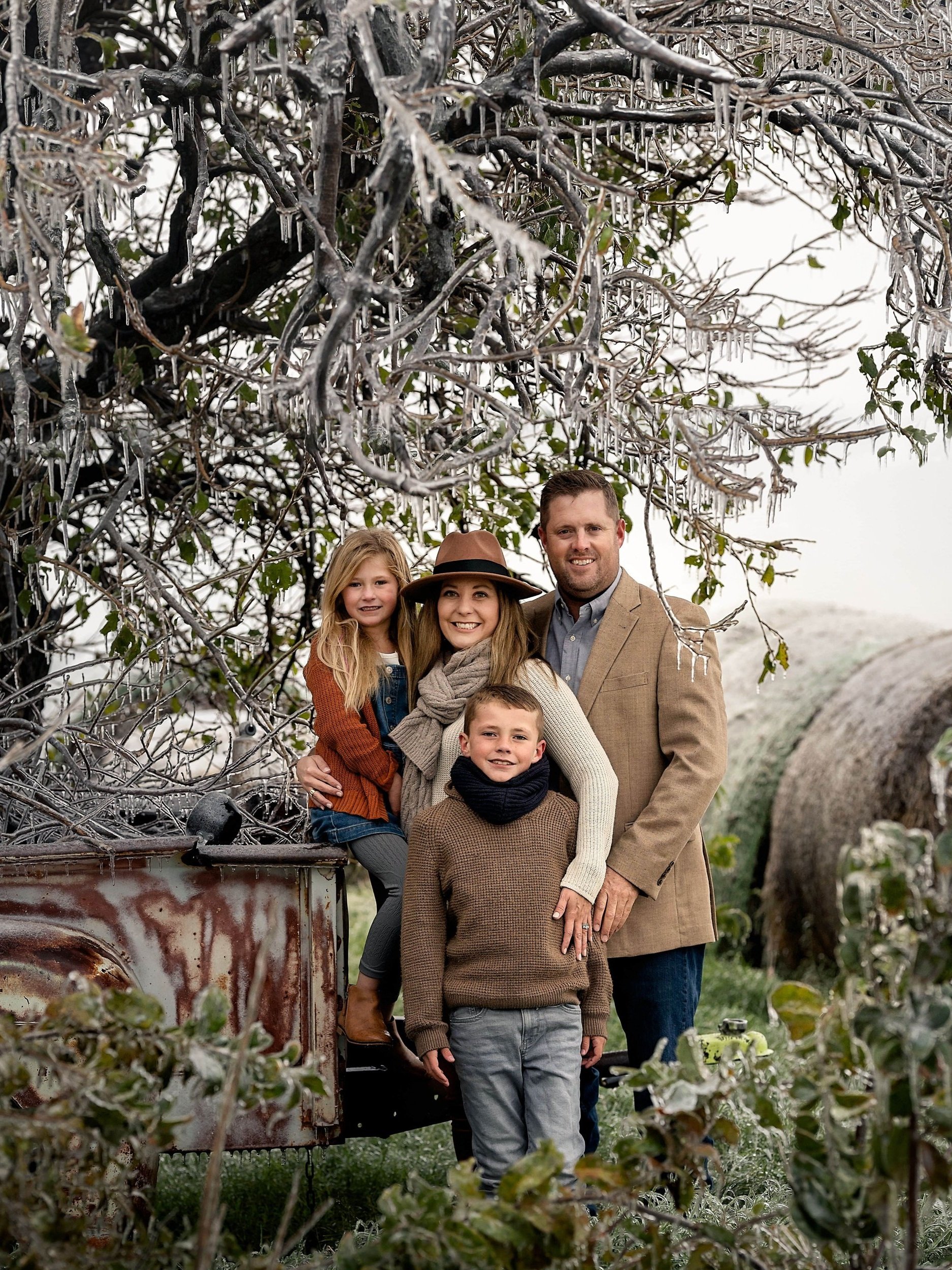 Angie Perisse, family photography session in Vernon, Texas.