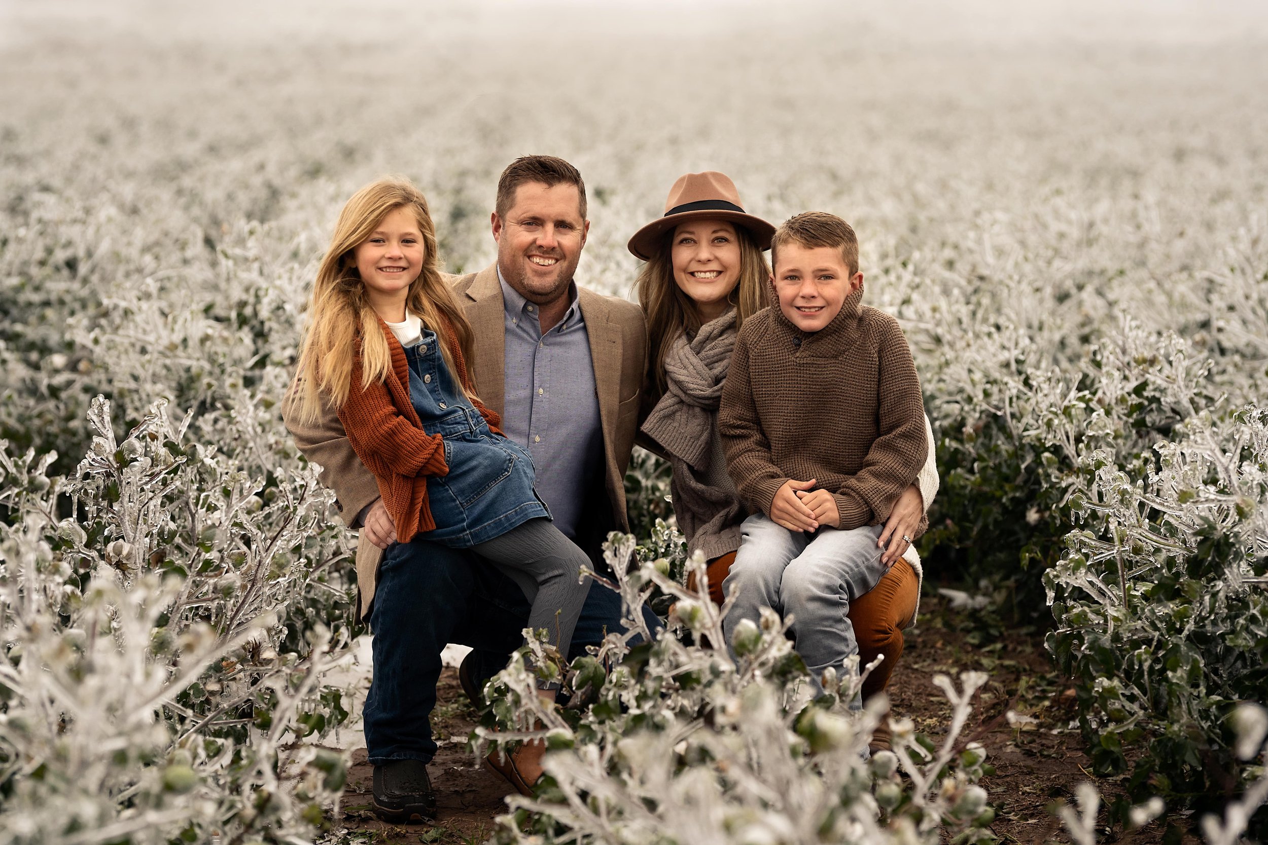 Angie Perisse - Portfolio - The Frost as a magical backdrop - Children, Pets, Horses, Family and Studio Photo Shoot in Vernon, Texas, USA.