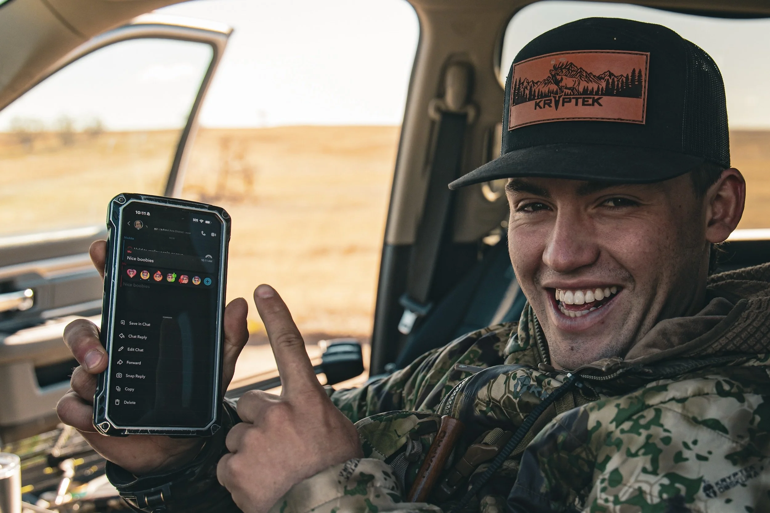 Nebraska buddy hunt archery season. JR. get off Snapchat it&rsquo;s not cool when it&rsquo;s your GF&hellip; 😒🍉

📸 @mikejtracy 
⭐️ @mattmanss126 
⭐️ @hunter_robbins71 
⭐️ @birds_and_bucks_outdoors 

#turkeyhunting #gobbler #springturkey #guidelife