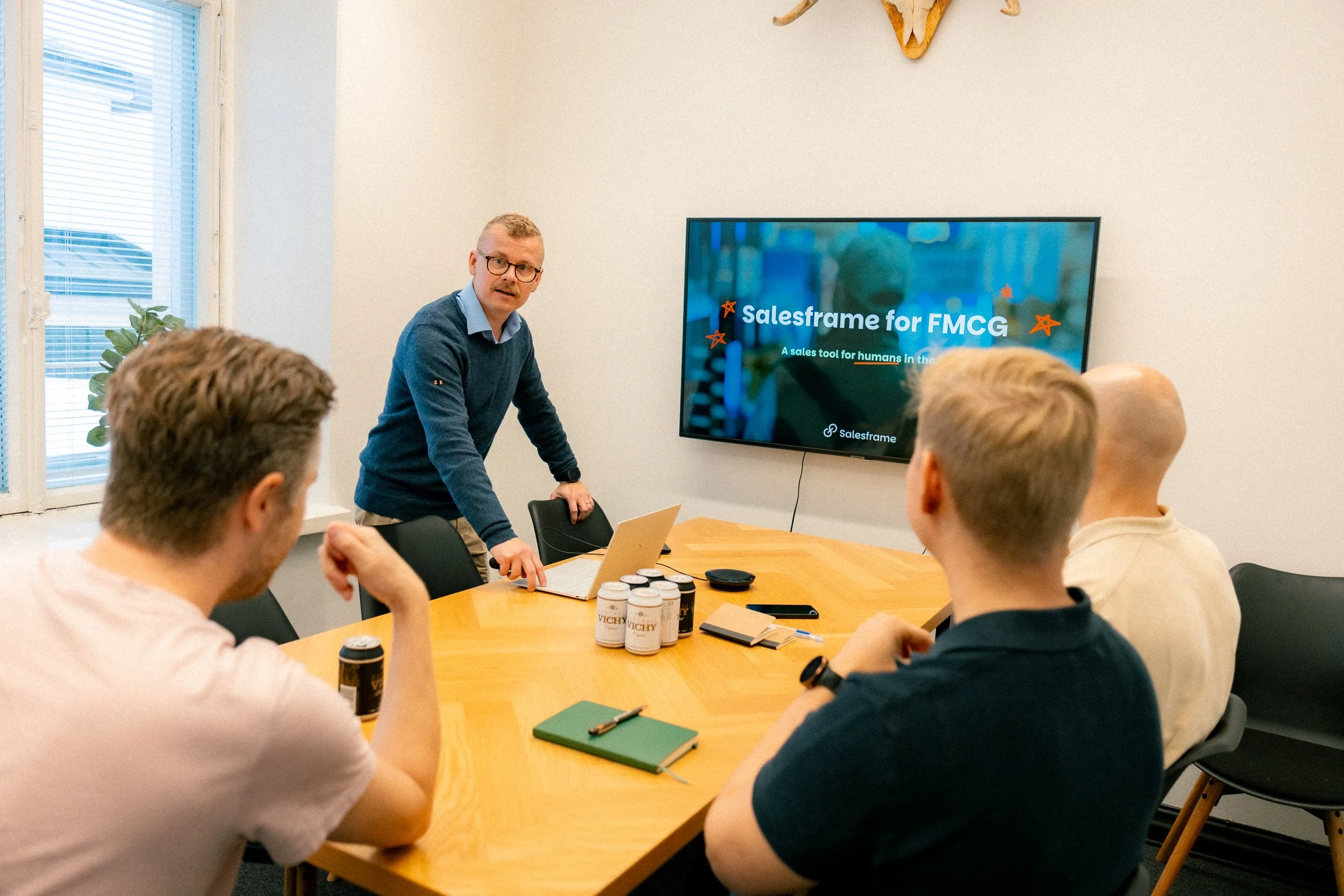 Sales and marketing alignment, without the 12-person meeting