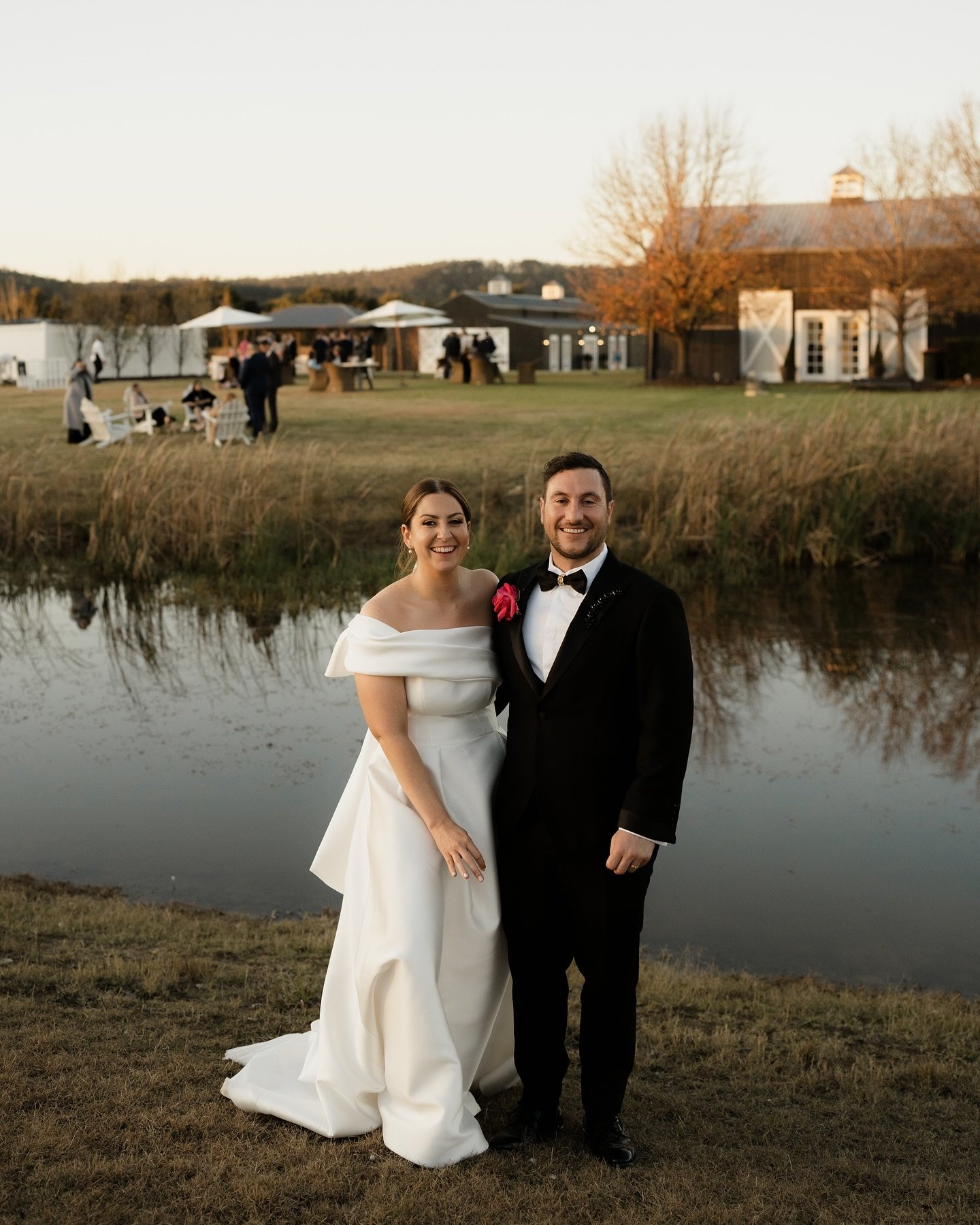 Photographing a wedding on my birthday at @darkhorsevineyard with an incredible crew of vendors for a beautiful couple Abby &amp; Grant. 

Here&rsquo;s a lil&rsquo; flashback to when I was last there ✌️